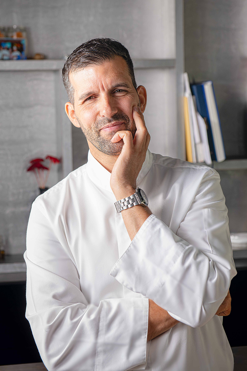 Viktor Moldován, chef