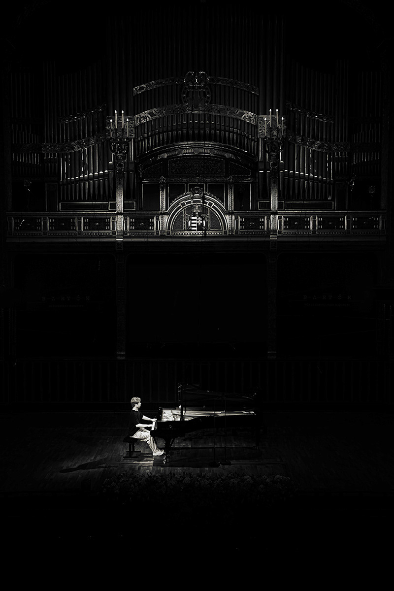 Jeonghwan Kim