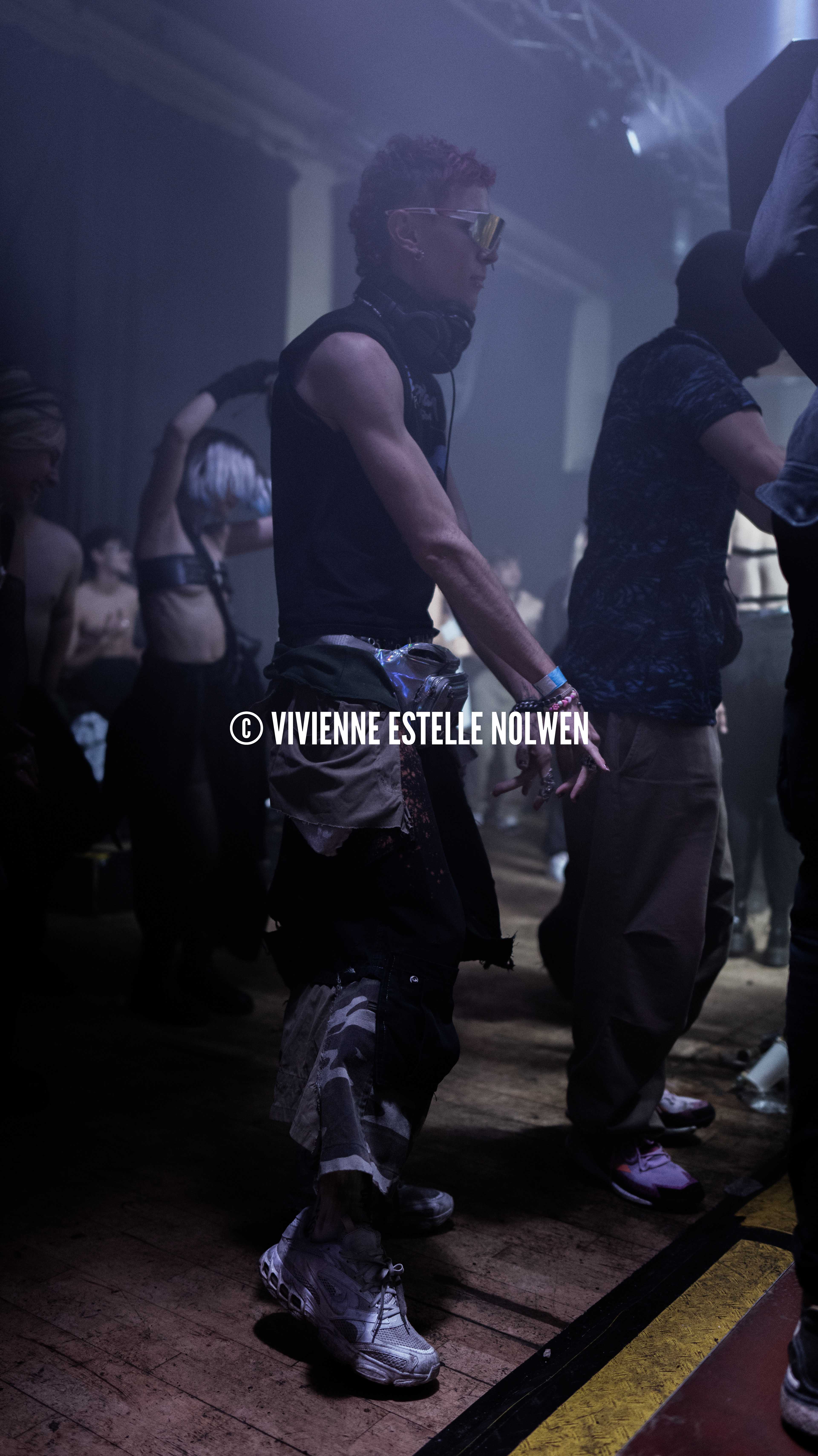- DJ Whore -