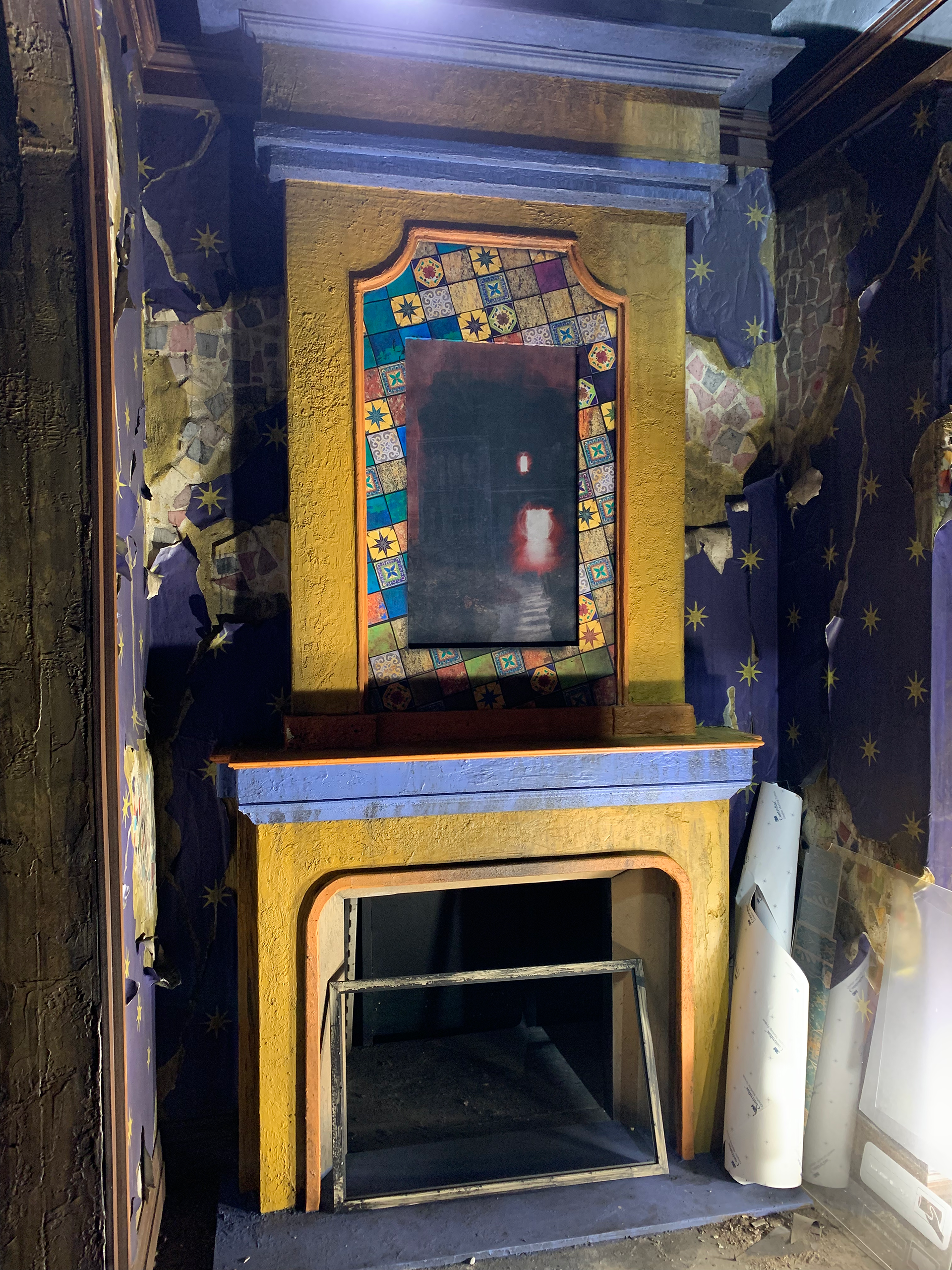 Fireplace from El Artista: A Spanish Haunting (photo published by walruscarp during lights on tour)
