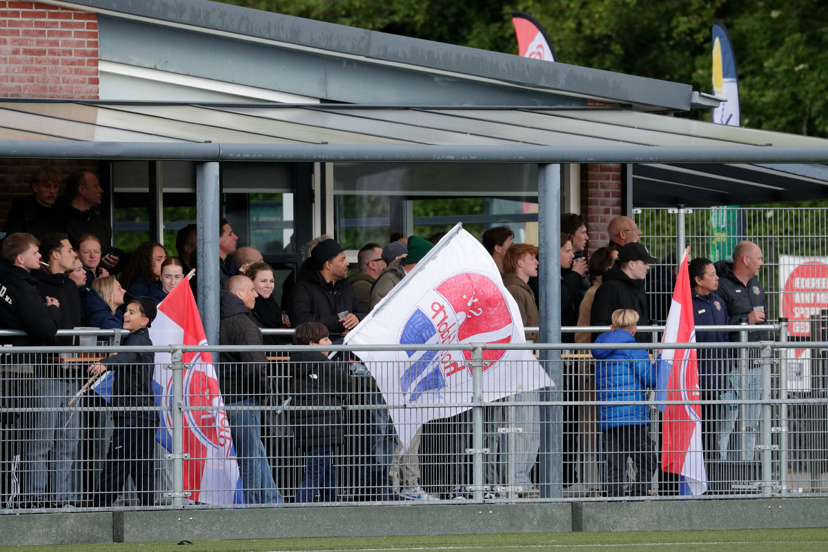 Hoofddorpse vlaggen voor het 'uitvak'