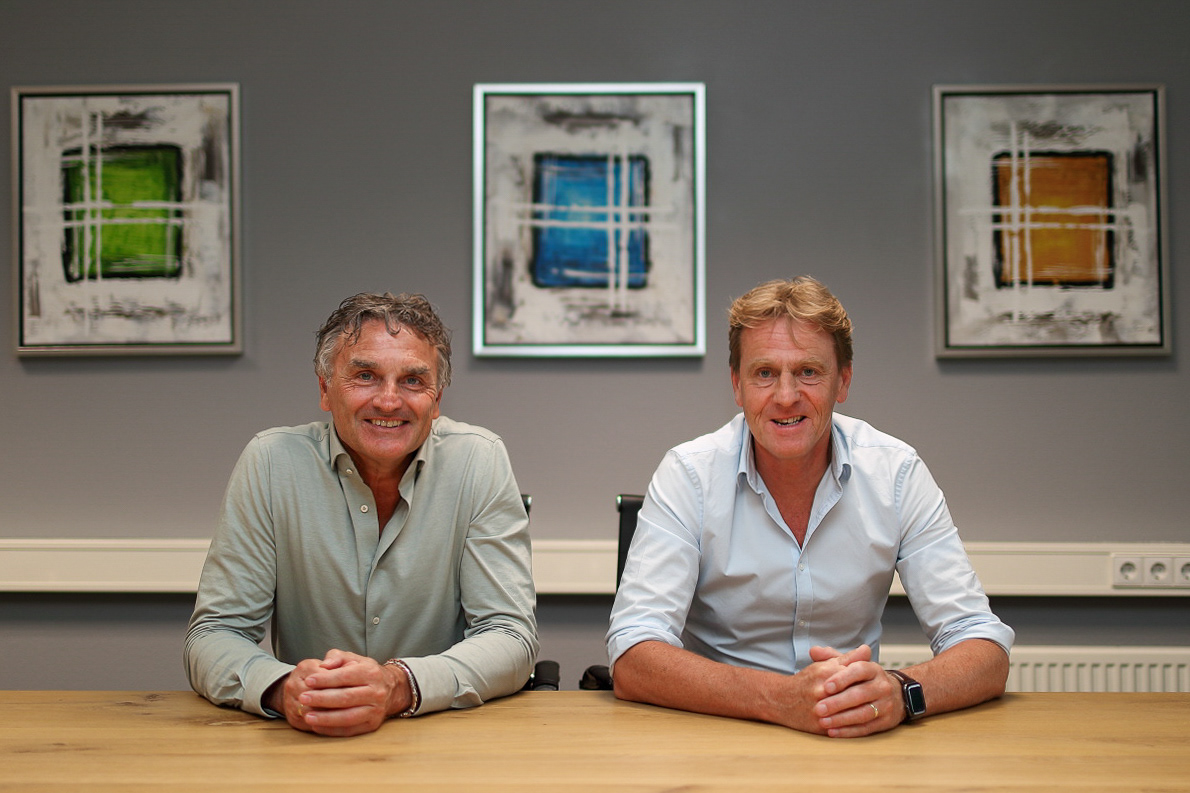 Raymond & Rene, LEDSign