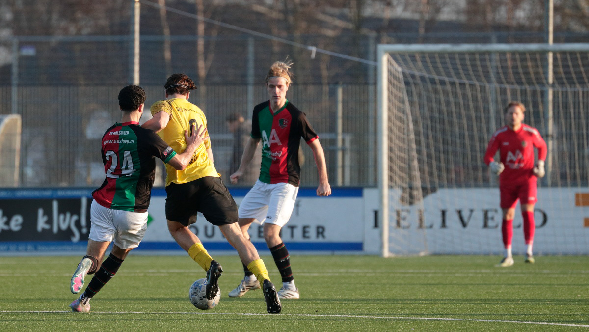 Ahamout in de achtervolging 