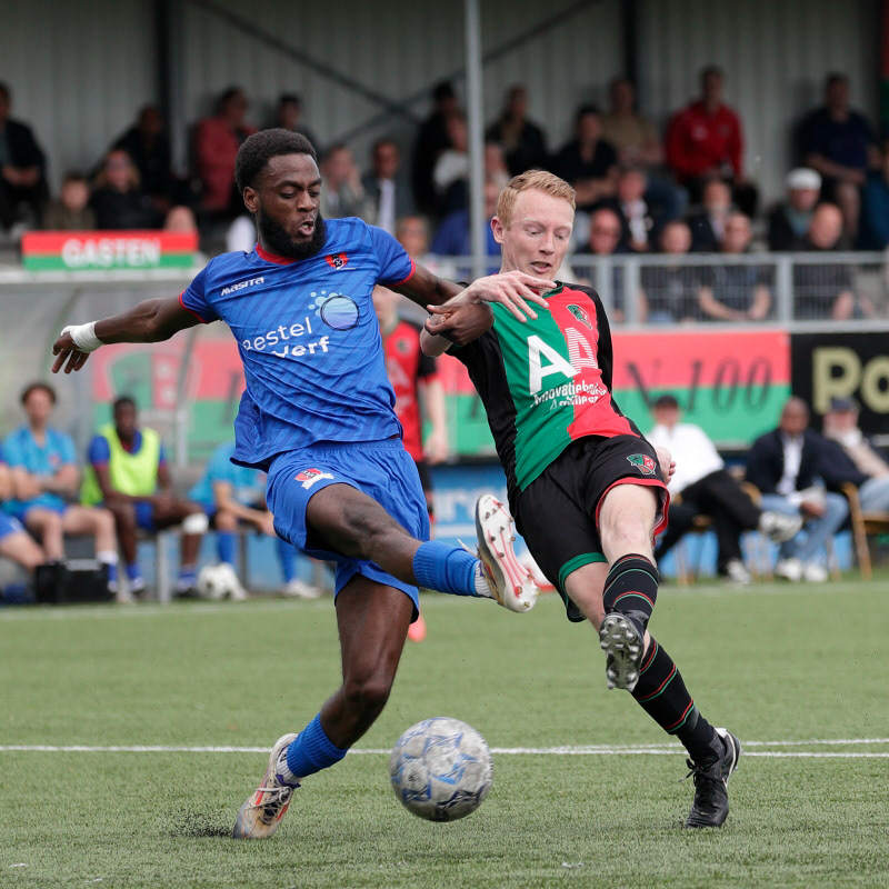Jos W staat inmiddels op voorsprong en vd Boogaard geeft gas