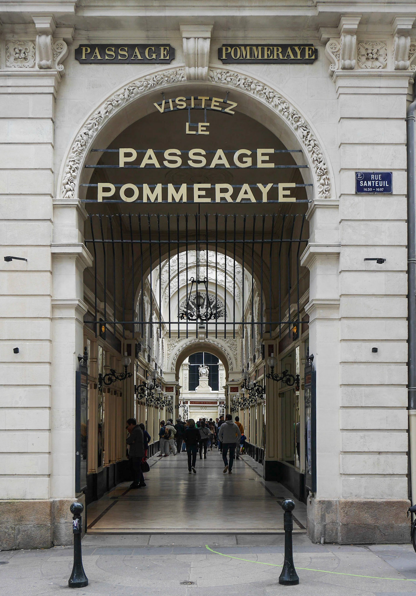 Nantes passage Pommeraye