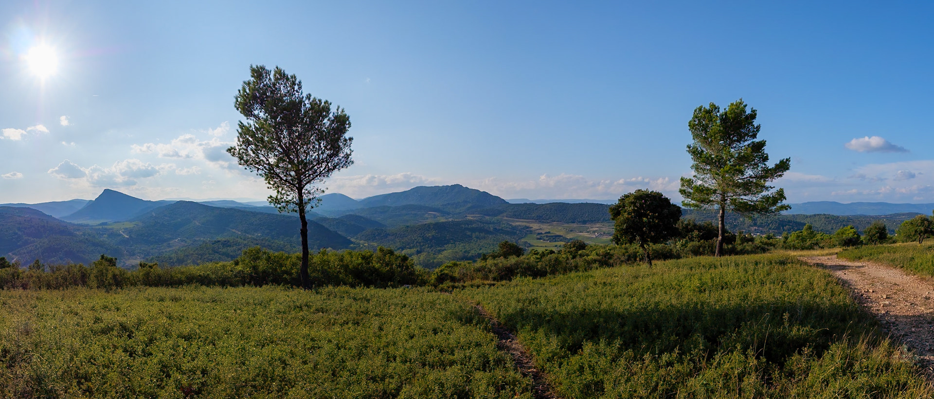 Le Vissou et la montagne de Liausson du Roc Cayla