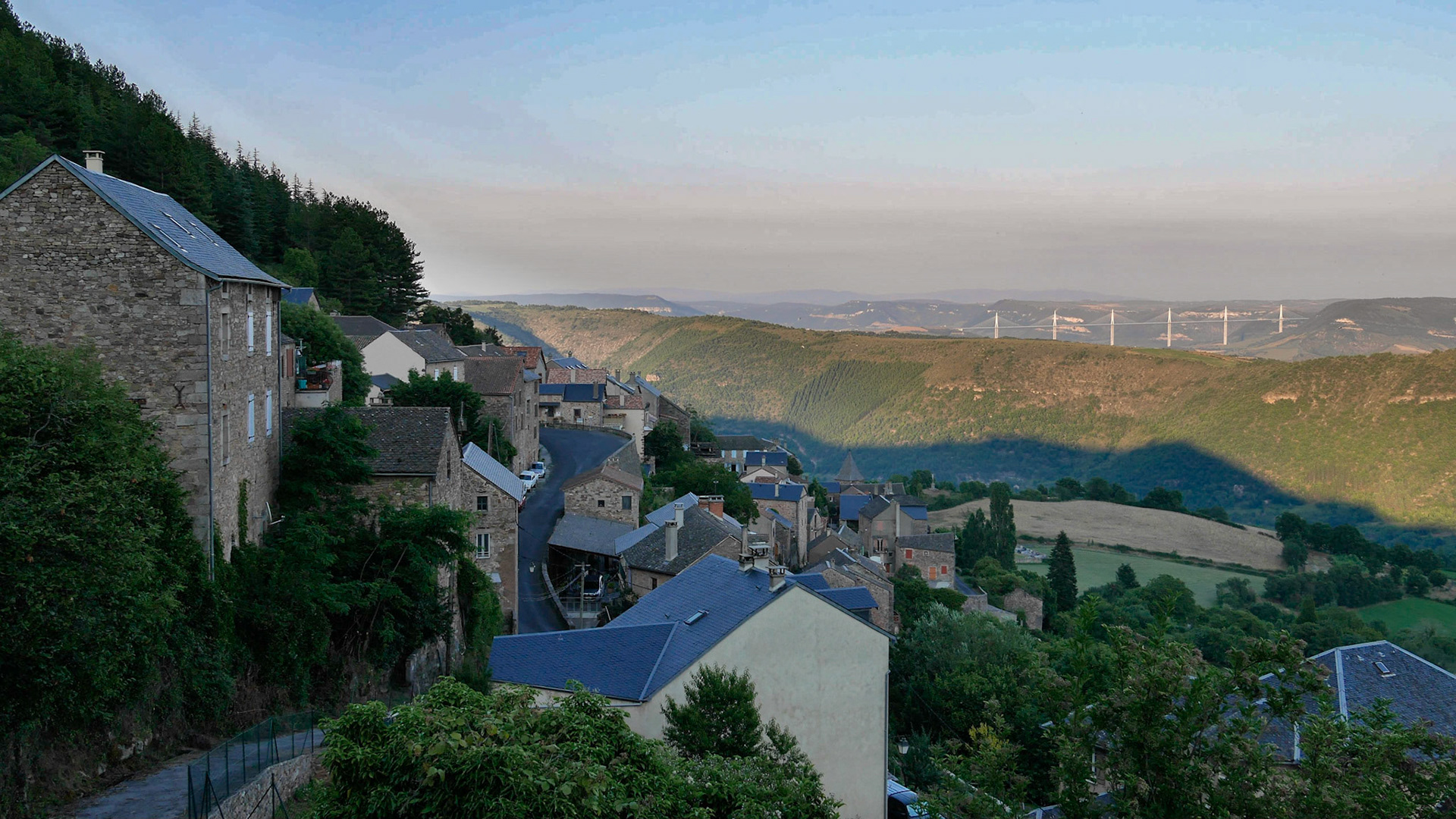 Le viaduc depuis Montjaux