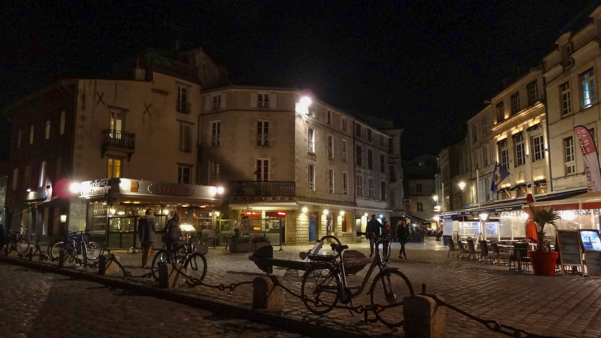 La Rochelle - by night