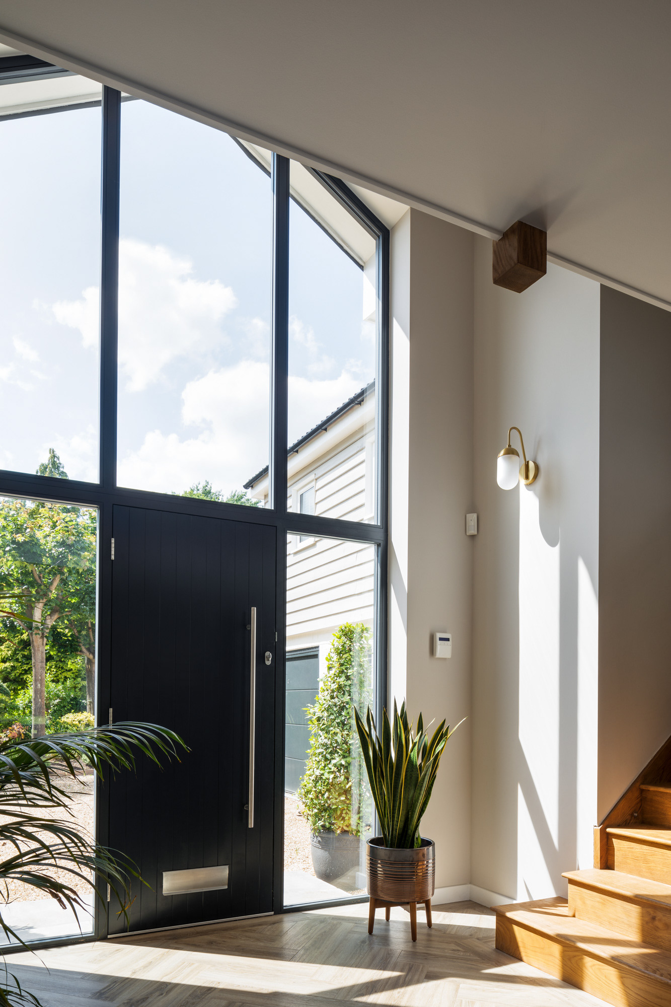 Frost Architects: Esher