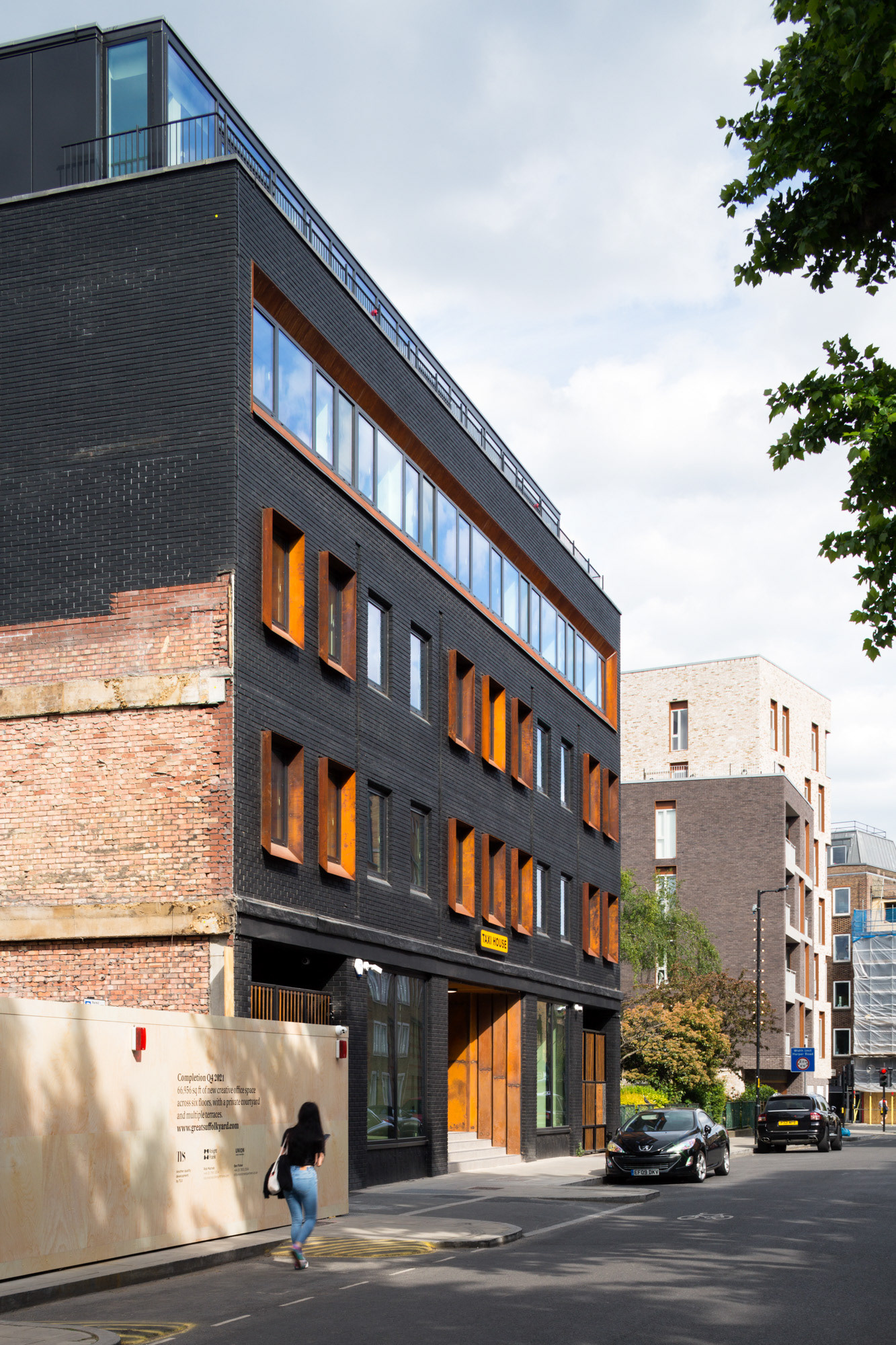 Frost Architects: Taxi House, London