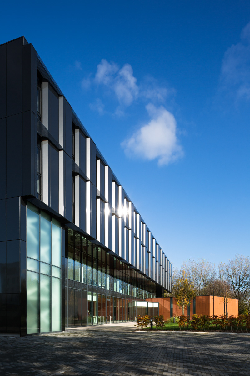 Bryden Wood Ltd: Circle Hospital, Birmingham