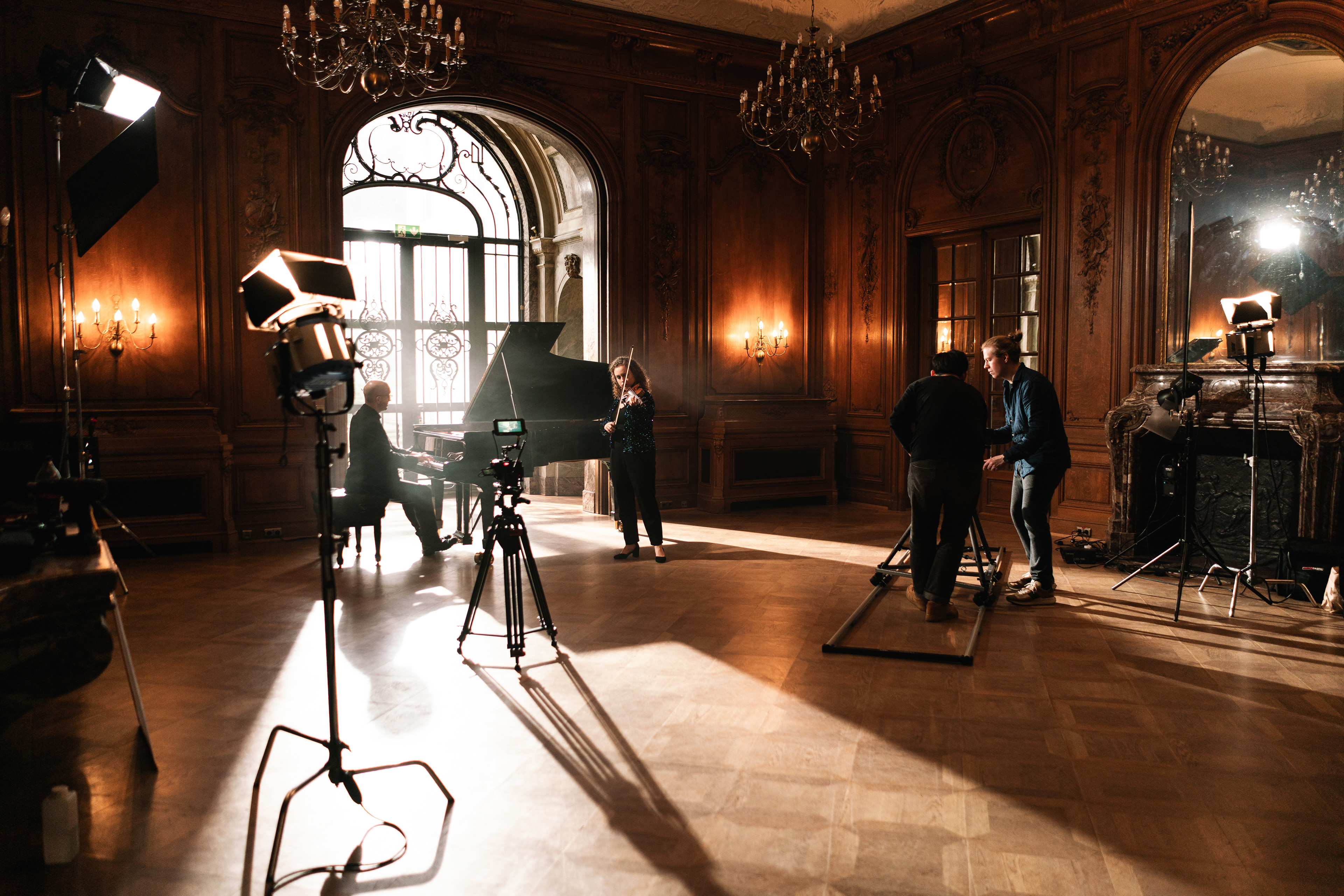 on Set with Eva Wetzel for Genuin | Hamburg