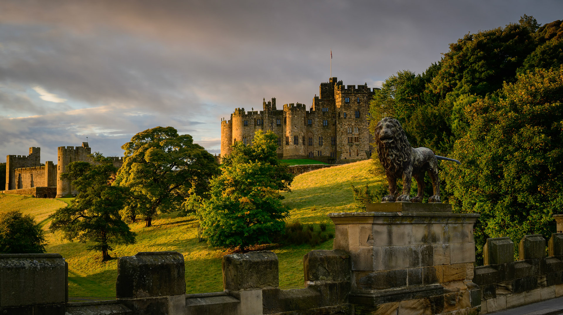Alnwick Castle Lion
