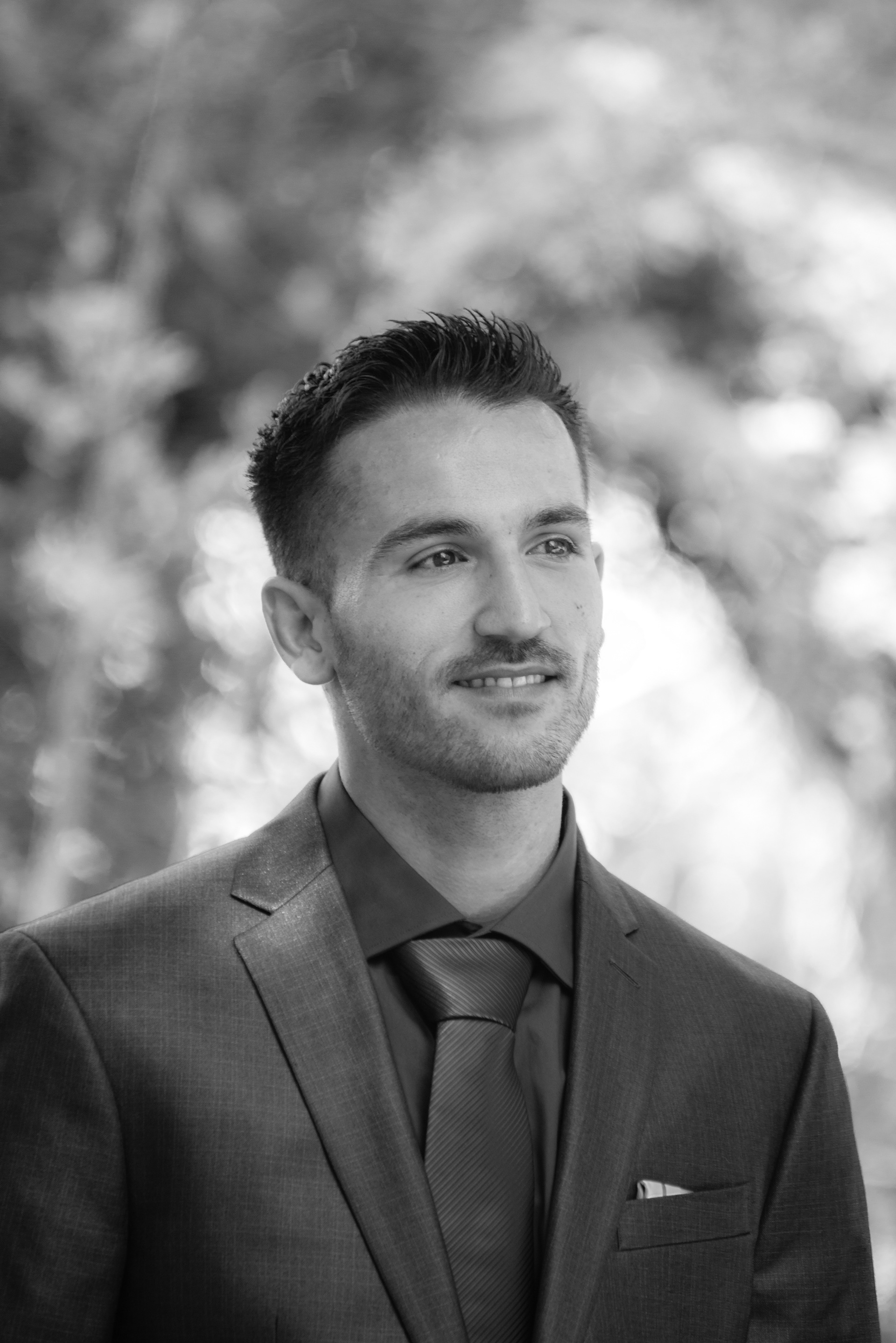 monterey wedding photography telling the grooms story