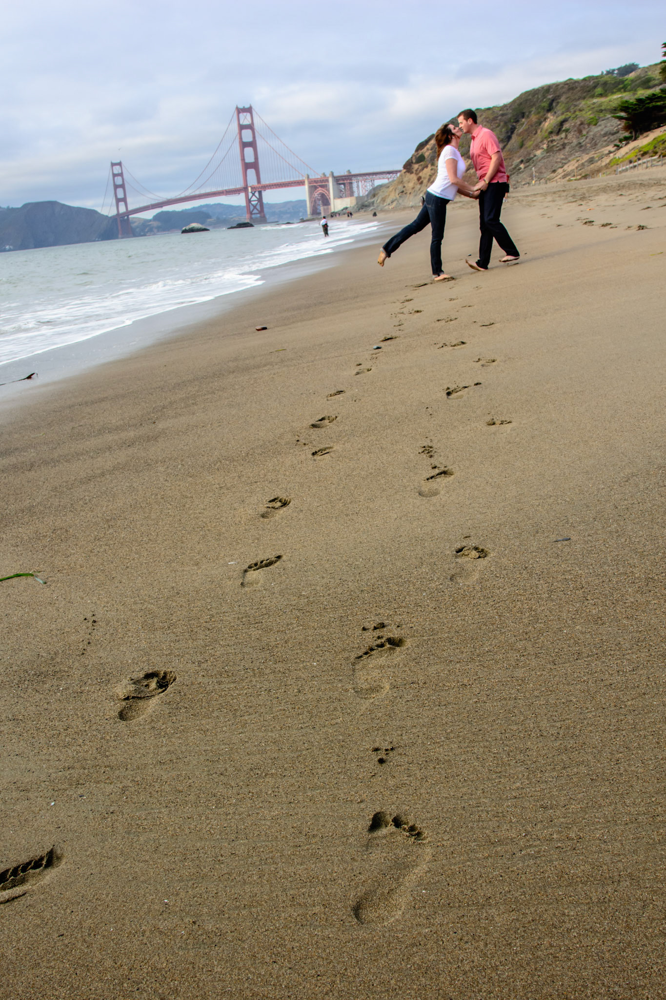 Baker Beach Engagement Photos by Robert Valdes Photography