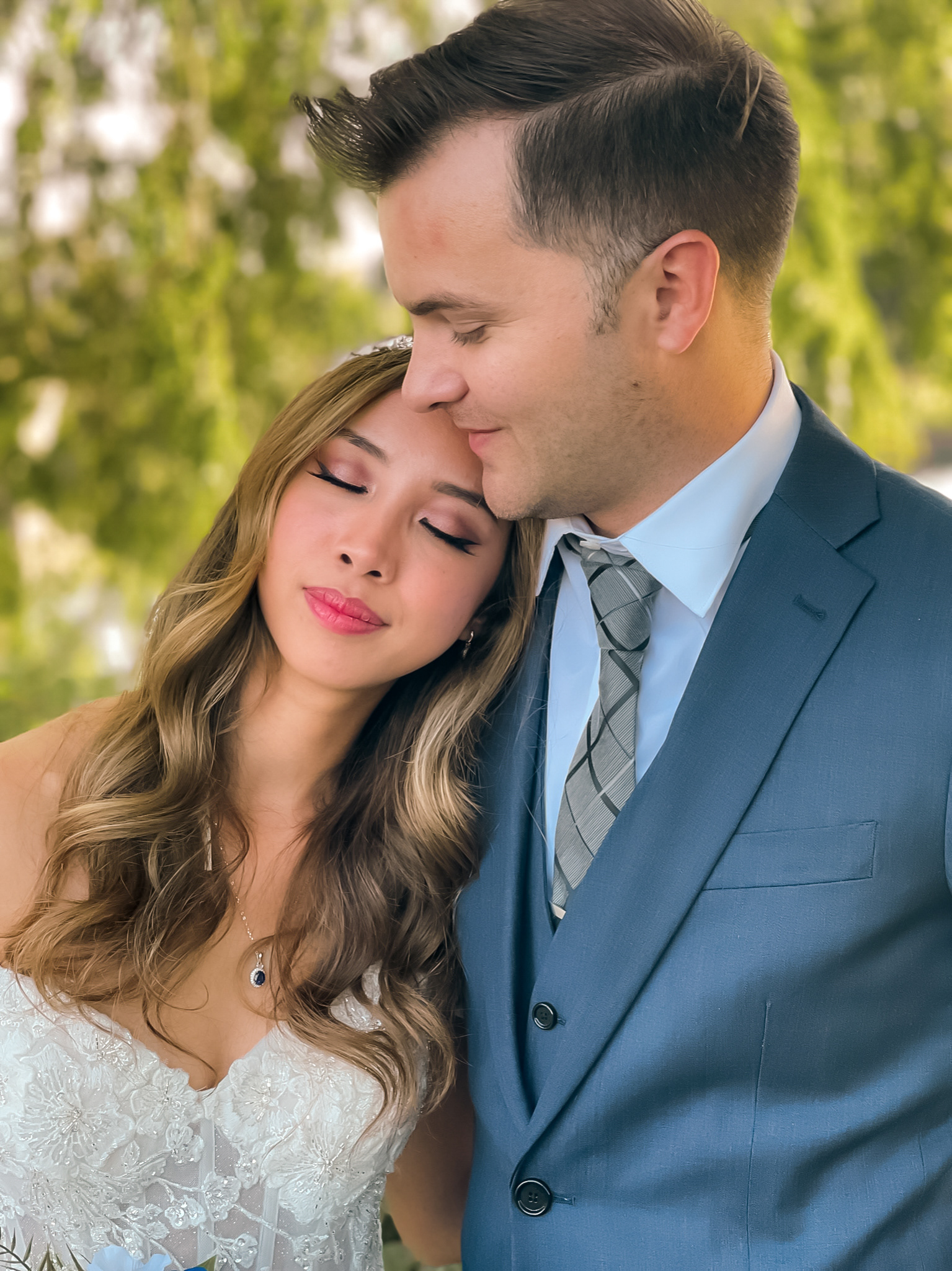 shot on iphone wedding photography