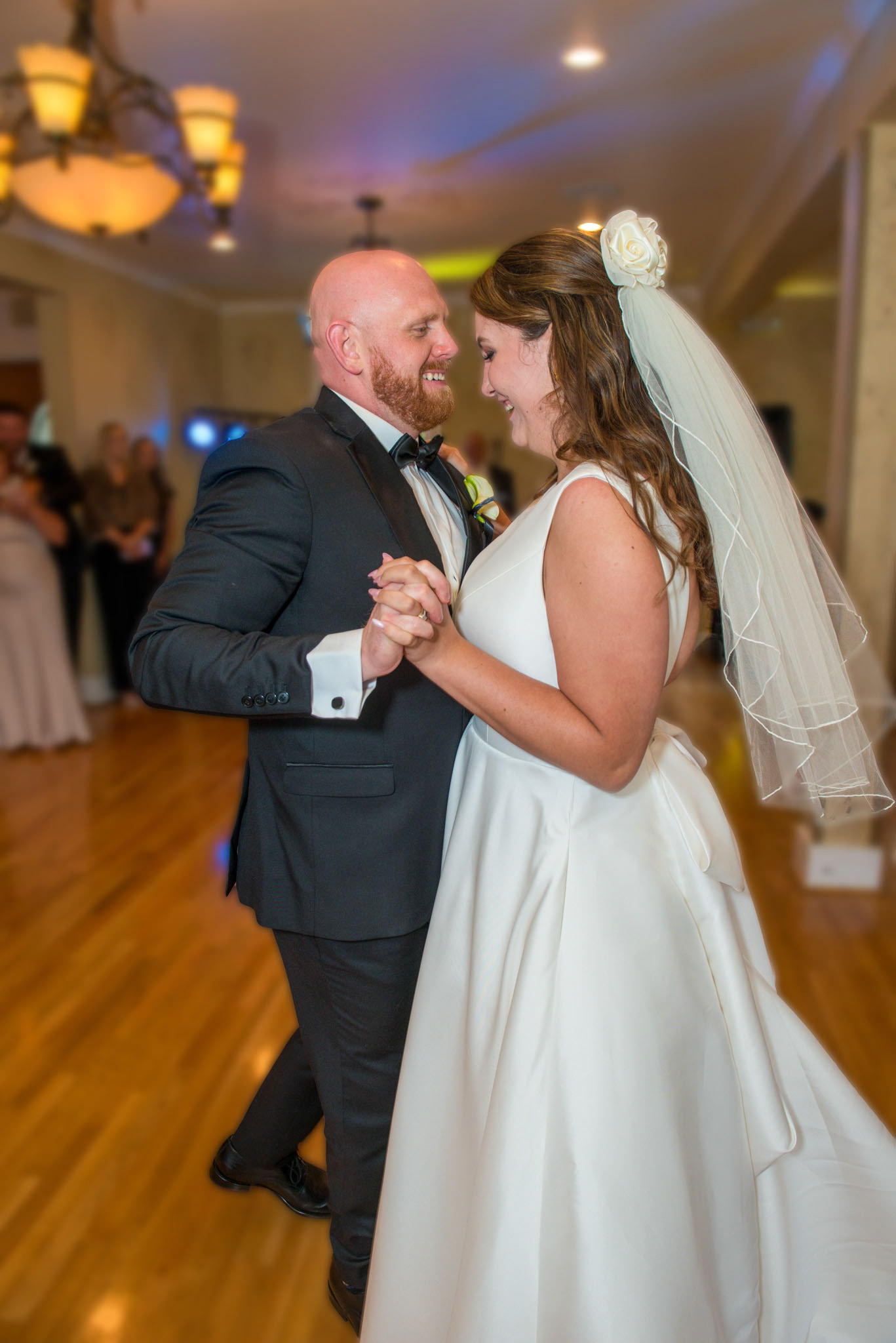 first dance of the bride and groom
