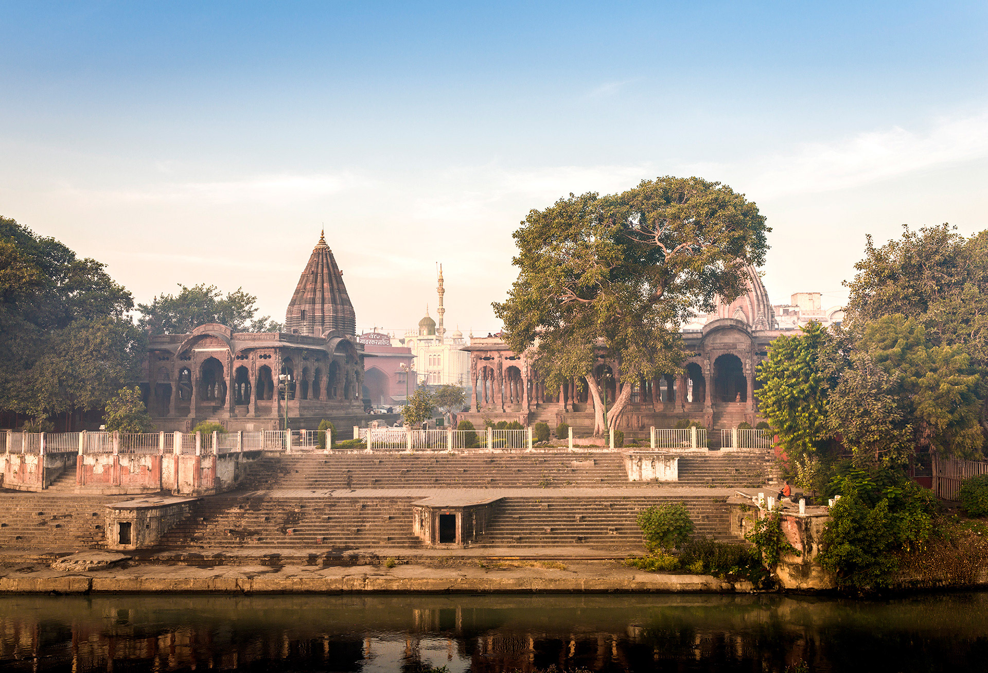 Chatri Baurg Mausoleum, Indore