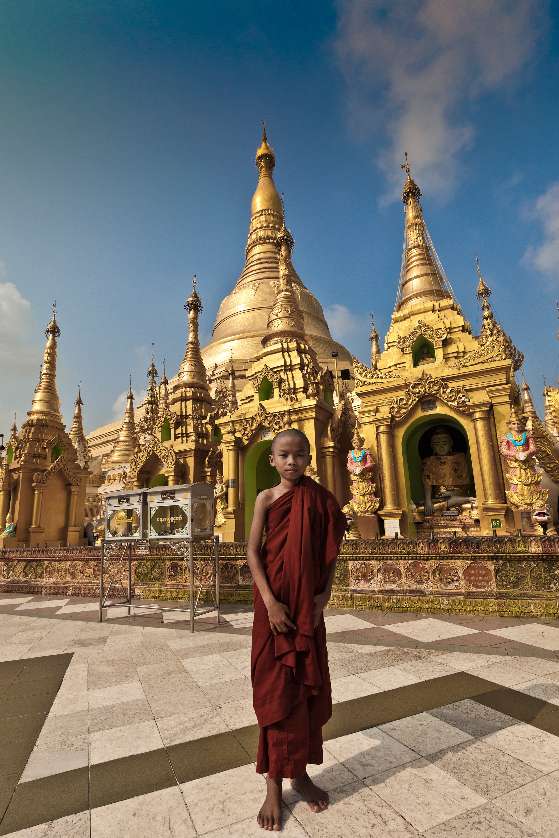 Novic Monk, Shwe Dagon Temple, Yangon