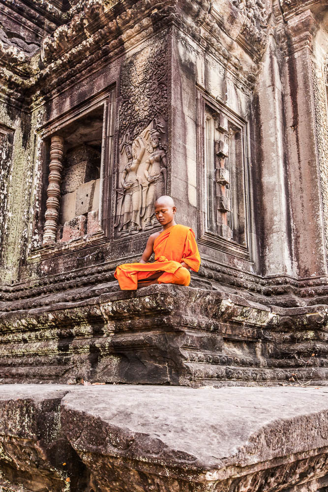 Monks - Angkor Wat