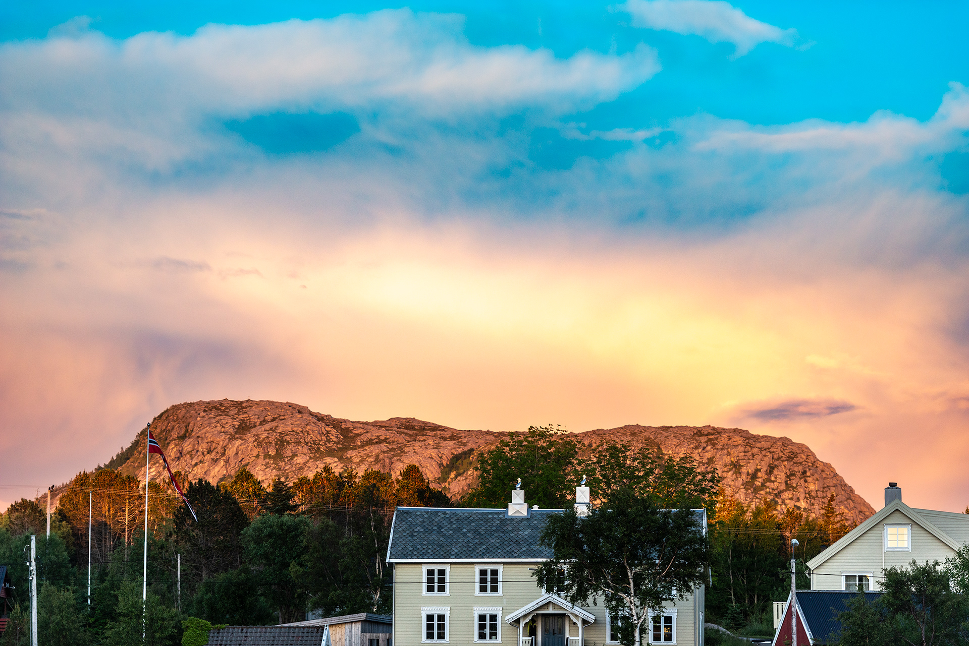Midnight Sunset - Kvenaer - Hitra Island-
