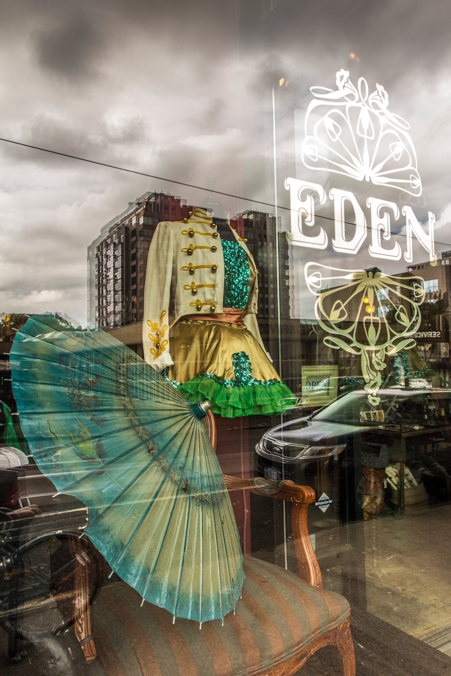 Eden Vintage Shop, in the trendy Pearl Area, Portland, Oregon