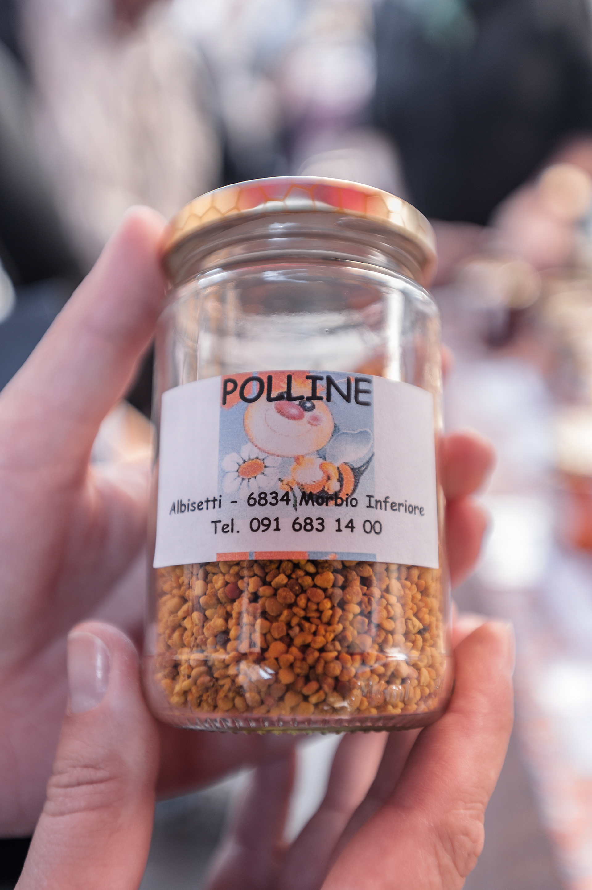 Chestnut Pollen for sale at Bellinzona Market