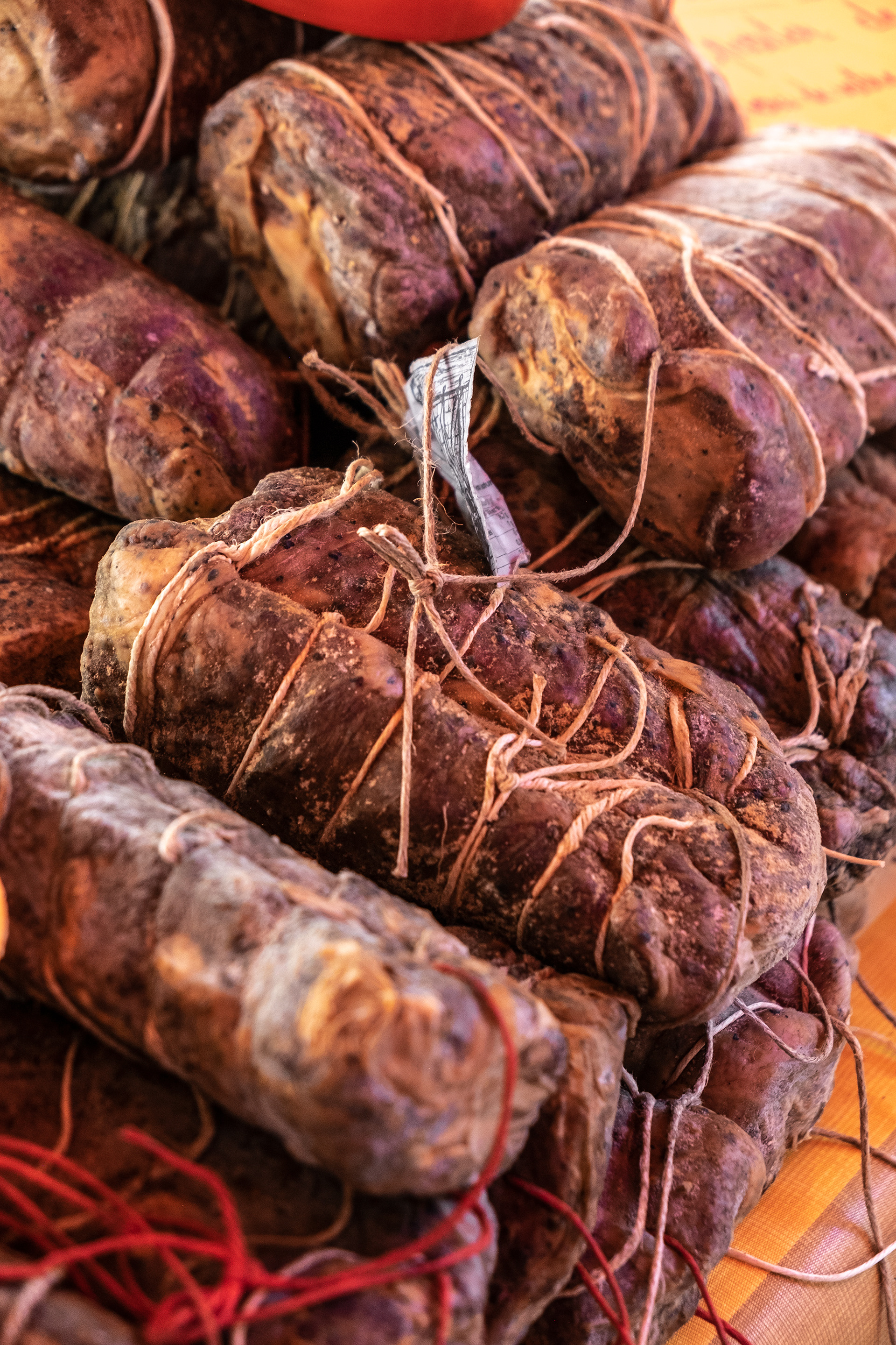 Local Hams, local producers market, L'lle Rousse