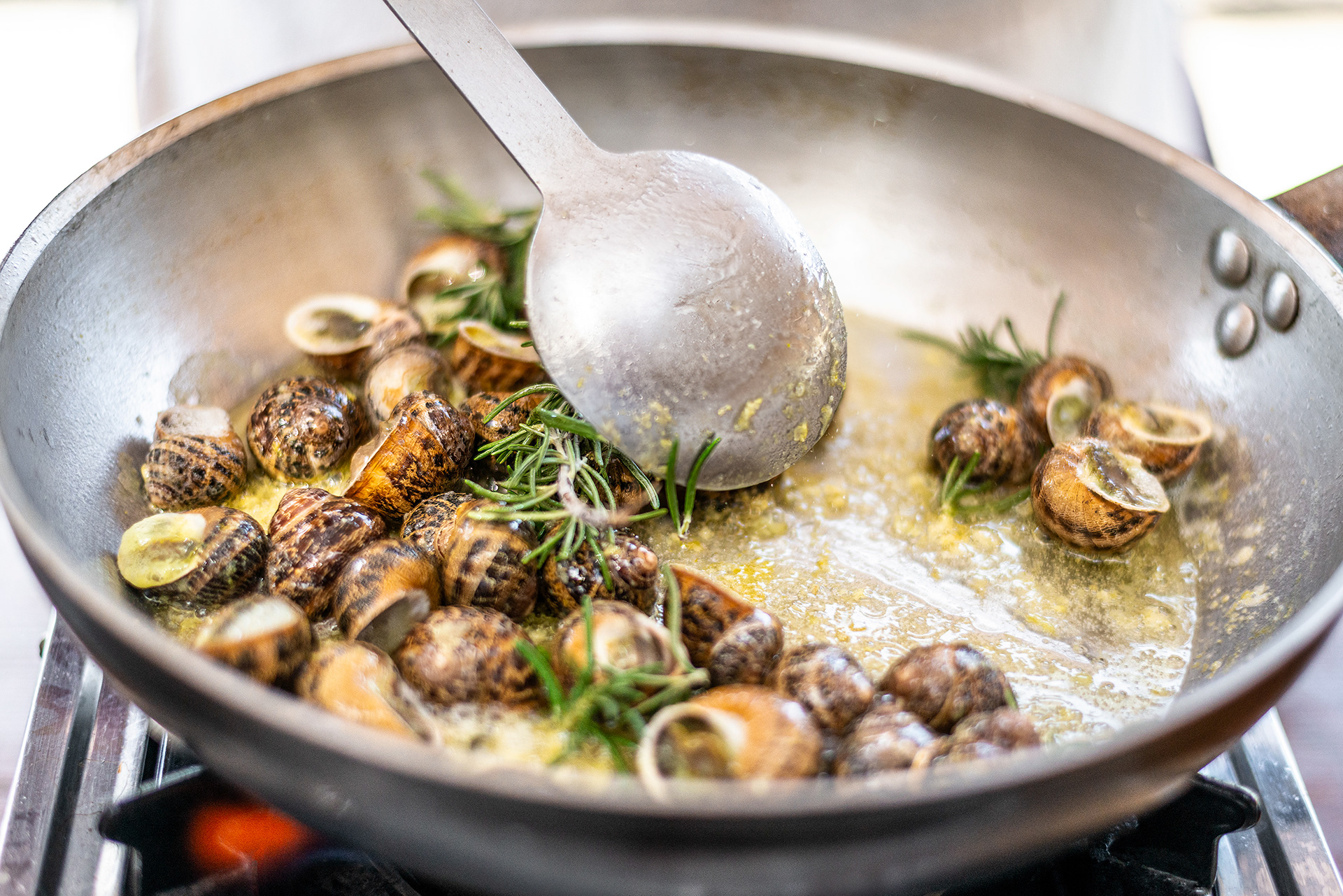 Cooking Snails - Nektaria's Kitchen - Kavousi Village