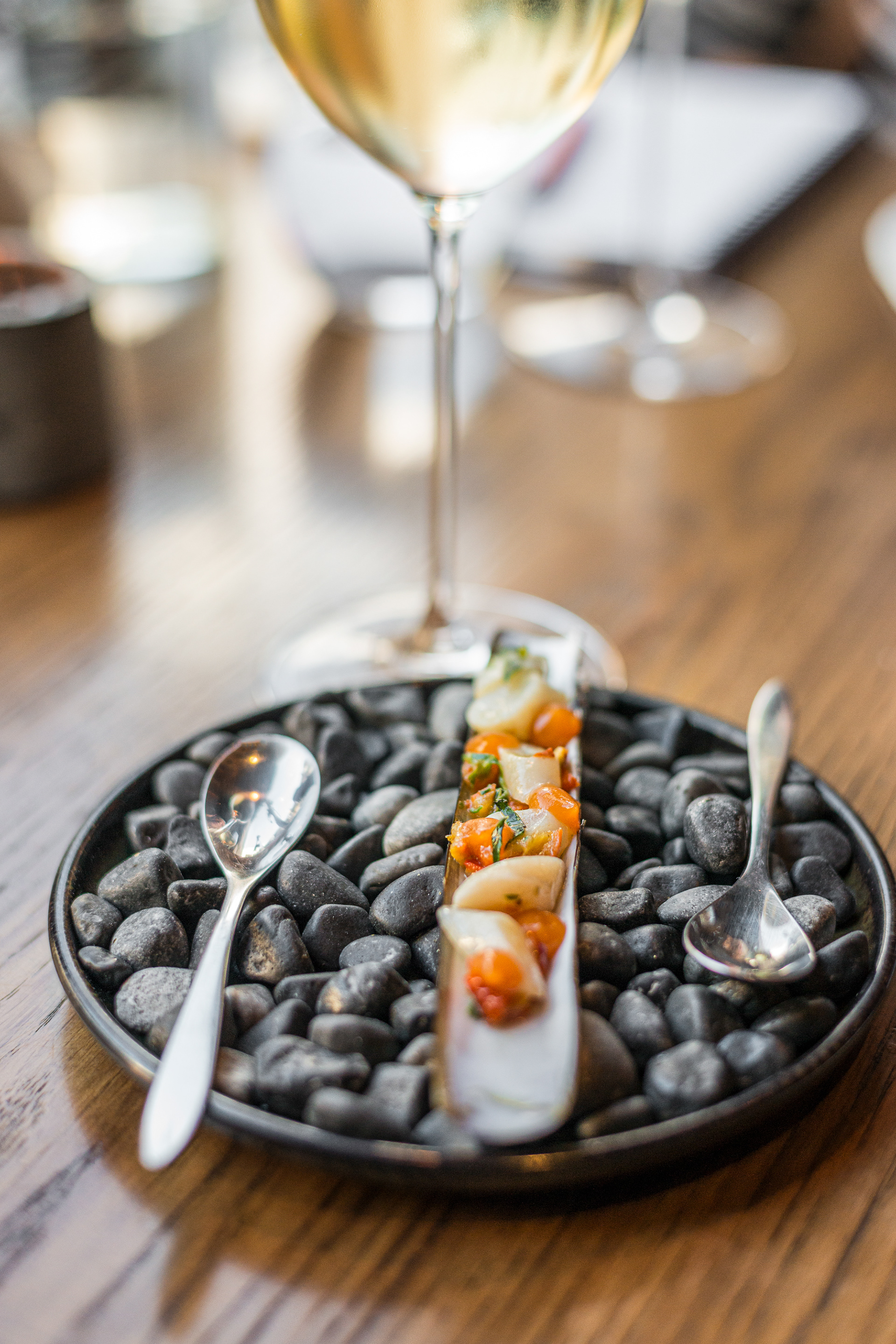 Anais Restaurant (Razor Clam & Rose-hip)
