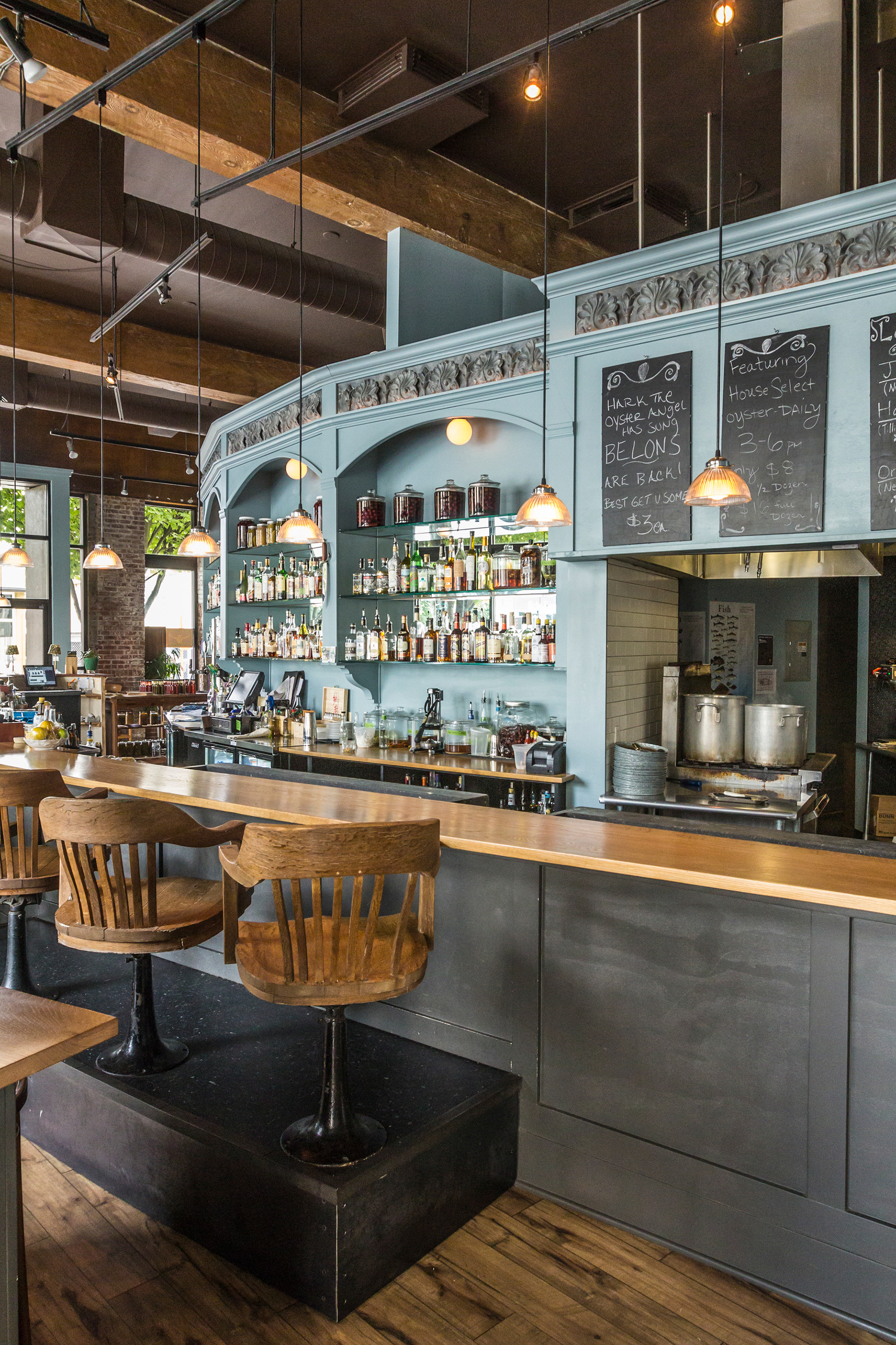 The Parish Oyster Bar, The Pearl Area