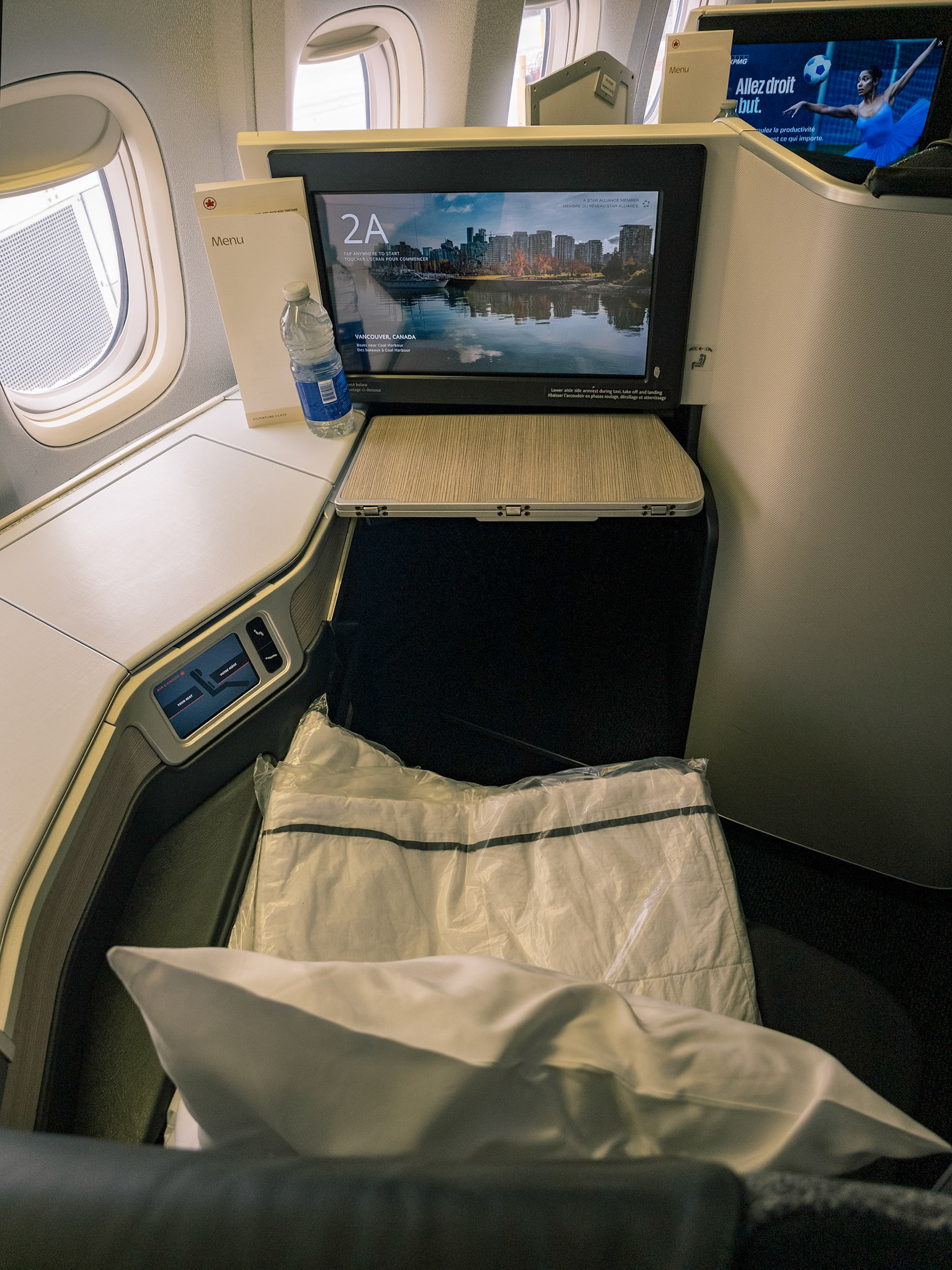 2025 october flying again in my favorite seat back on a plane, fanatic seats going places in a super air canada plane boeing 777 -200 lr© copyright-lewis-a-collins-photographer-!http://lewiscollins.com.au