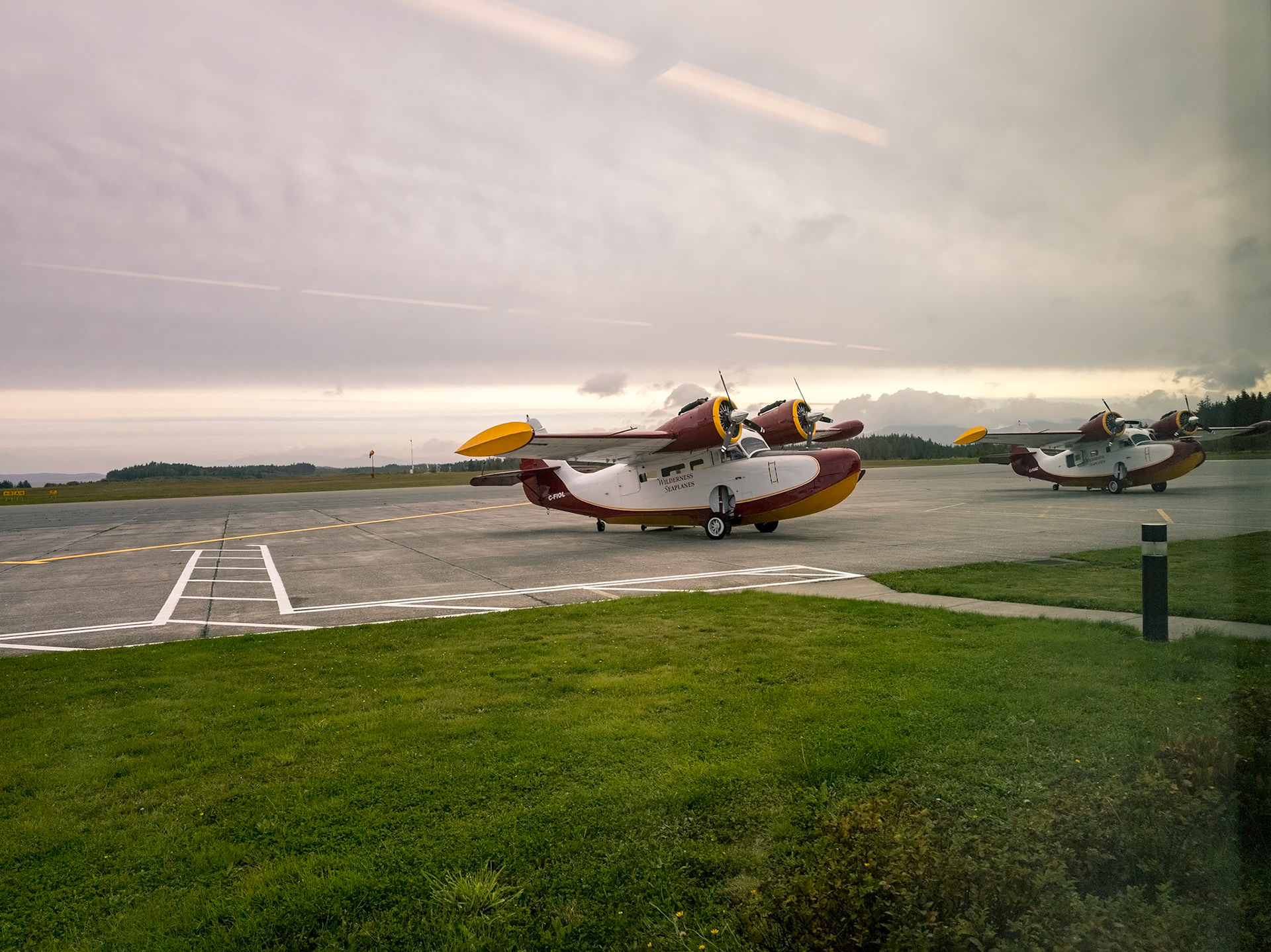 2025 october ready to fly from port harding to great bear lodge canada in this 1942 grumman goose an amphibious seaplane floatplane/ flying boat with pontoons © copyright-lewis-a-collins-photographer-! http://lewiscollins.com.au