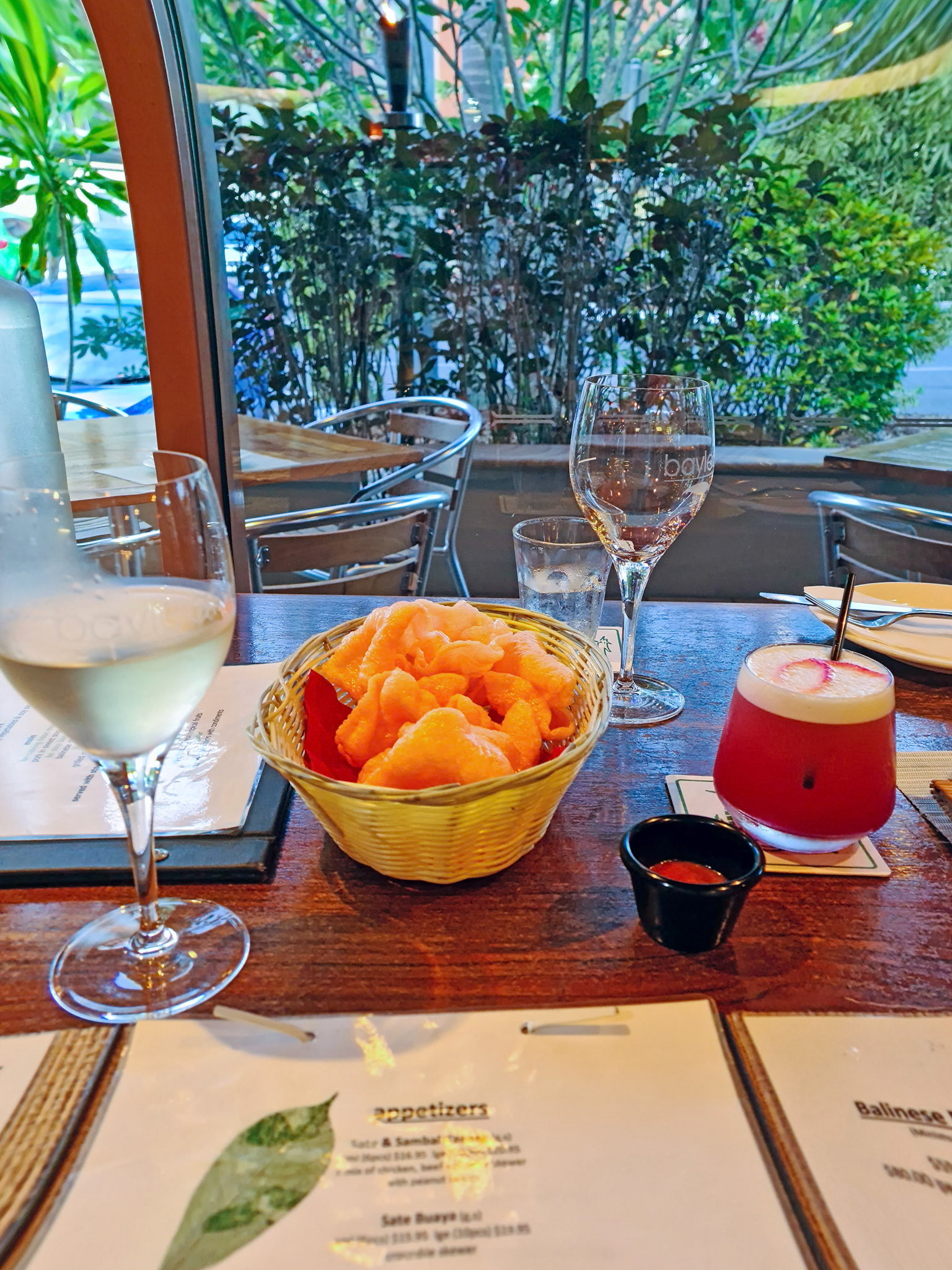 Prawn Crackers chili sauce white wine Mai Tai cocktail Bayleaf Balinese Restaurant Cairns QLD© copyright-lewis-a-collins-lcpmtl-!http://lewiscollins.com.au