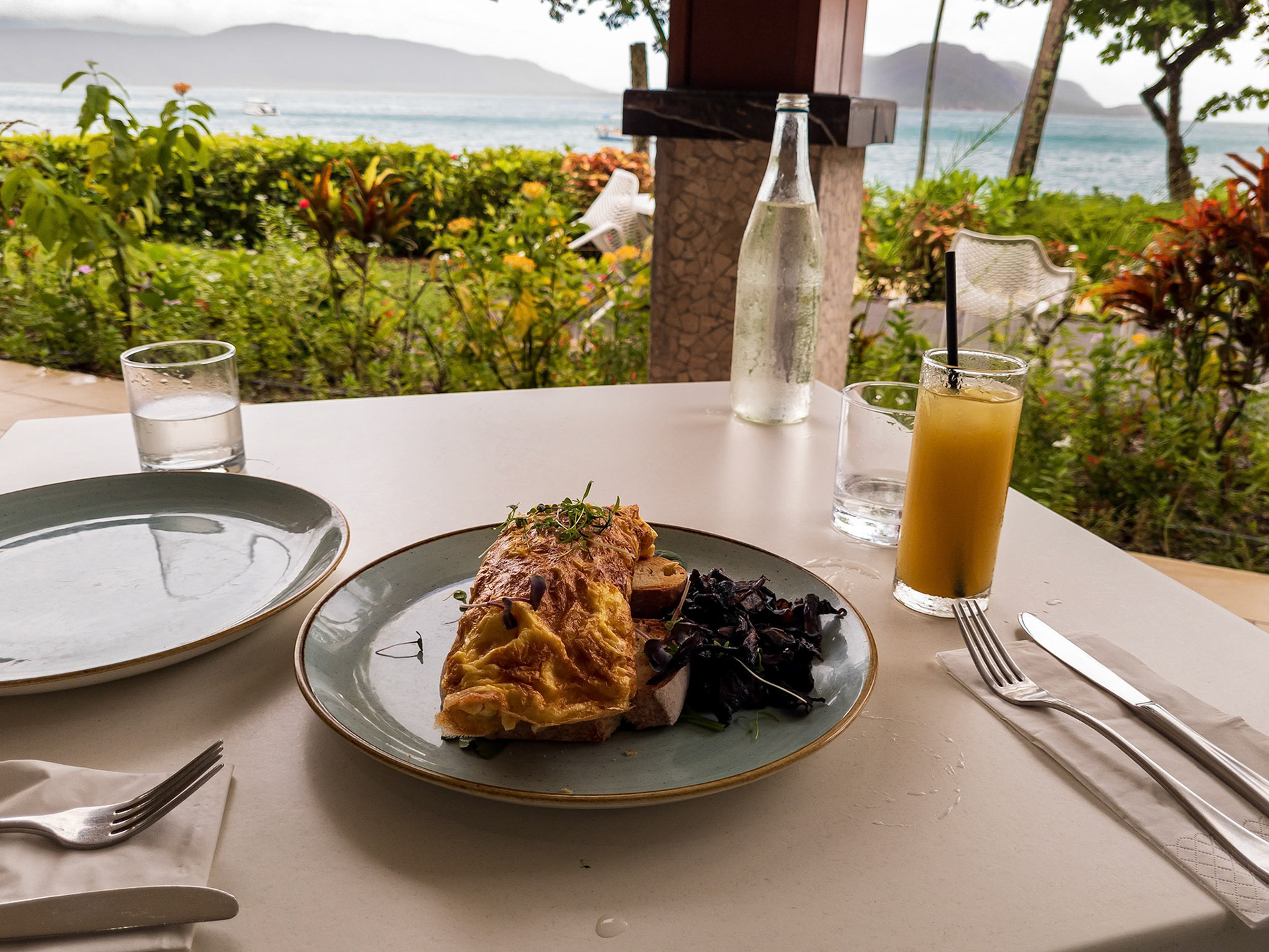 2022 march Breakfast Fitzroy Island Resort Queensland Australia© copyright-lewis-a-collins-photographer-!http://lewiscollins.com.au