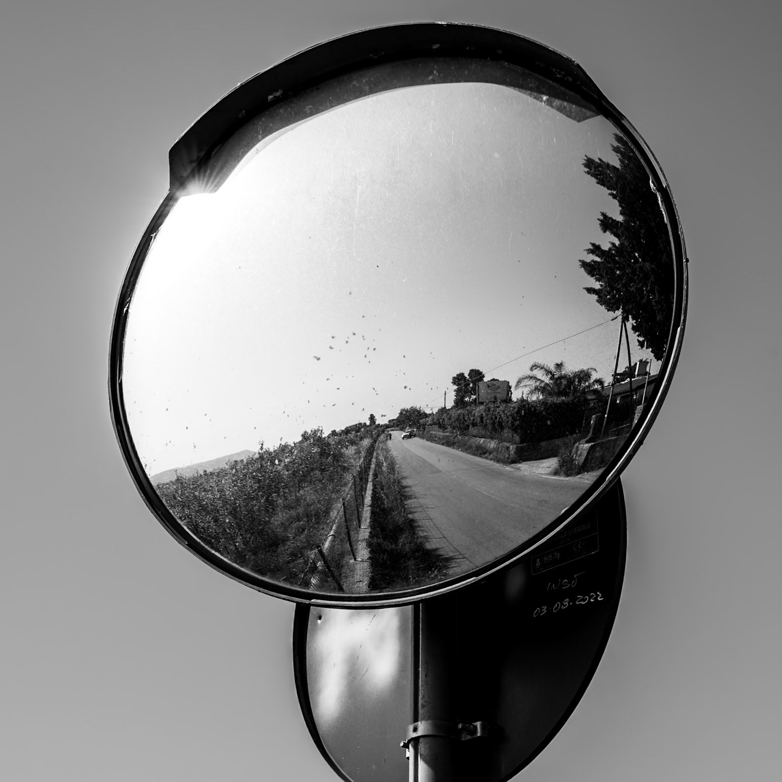 ÚTERÝ 15/9/2026: Reflection sign.