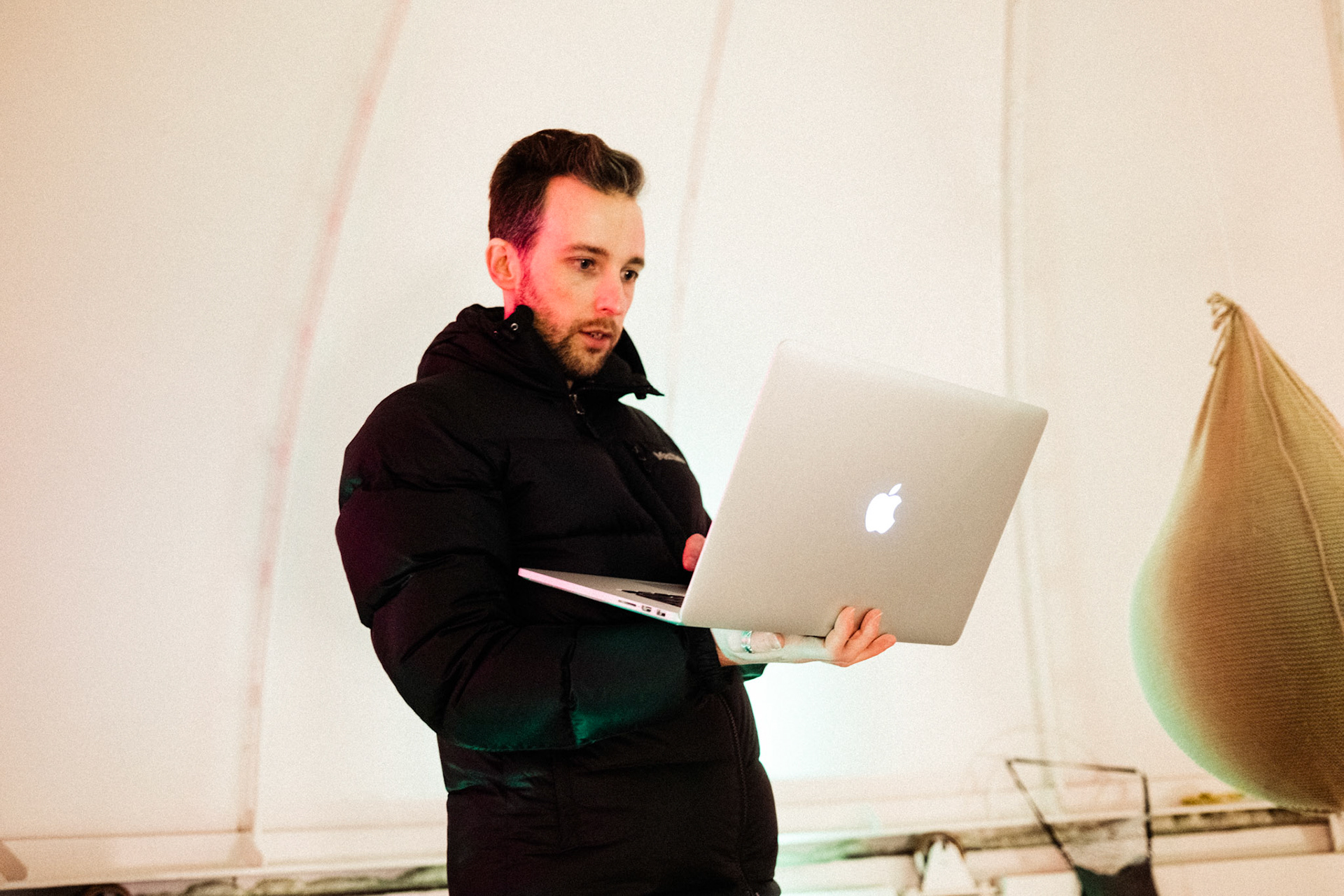 Installation of sound art performance 'Static Chatter' @ Aalto University