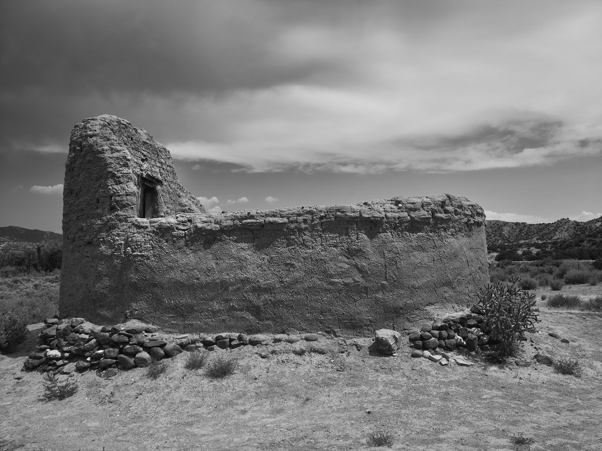Jeff Corwin - Abiquiu, New Mexico (series)  - photography - www.jeffcorwinfineart.com