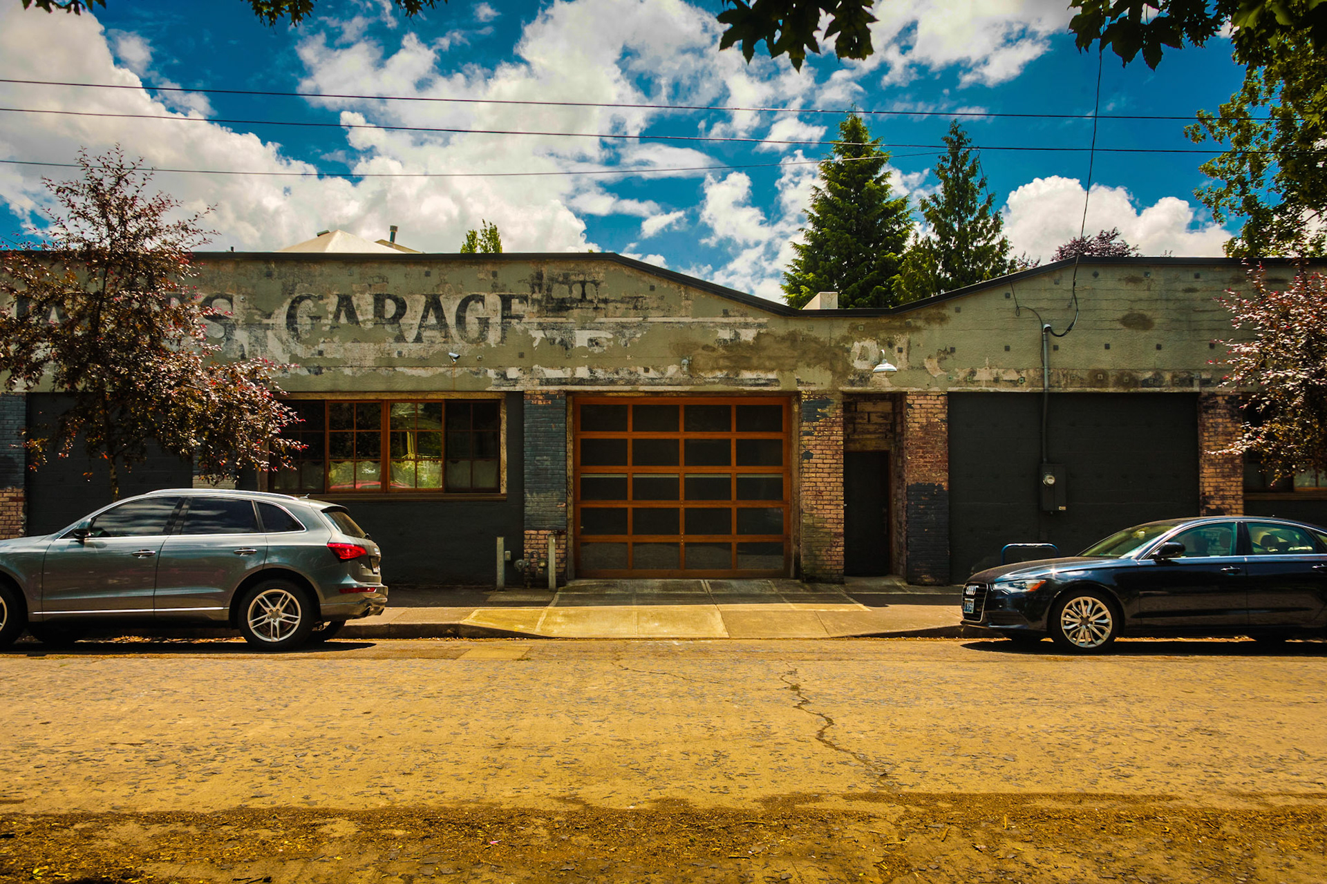 Steve Patterson - Garage - photography - www.splatterverse.com