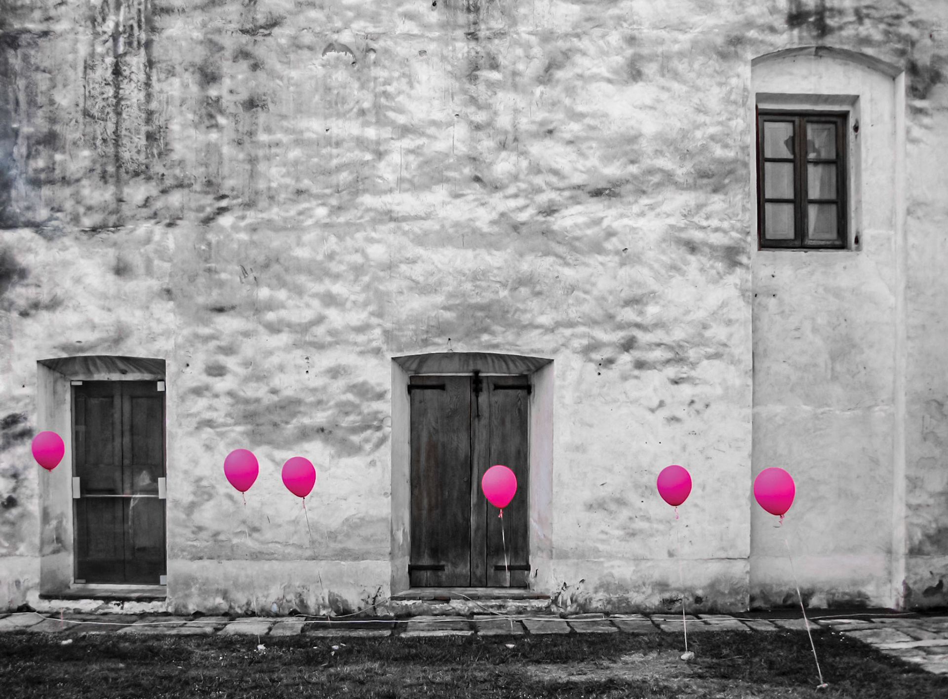Birgit Gutsche [Portfolio Selection] - Pink Balloons - photography