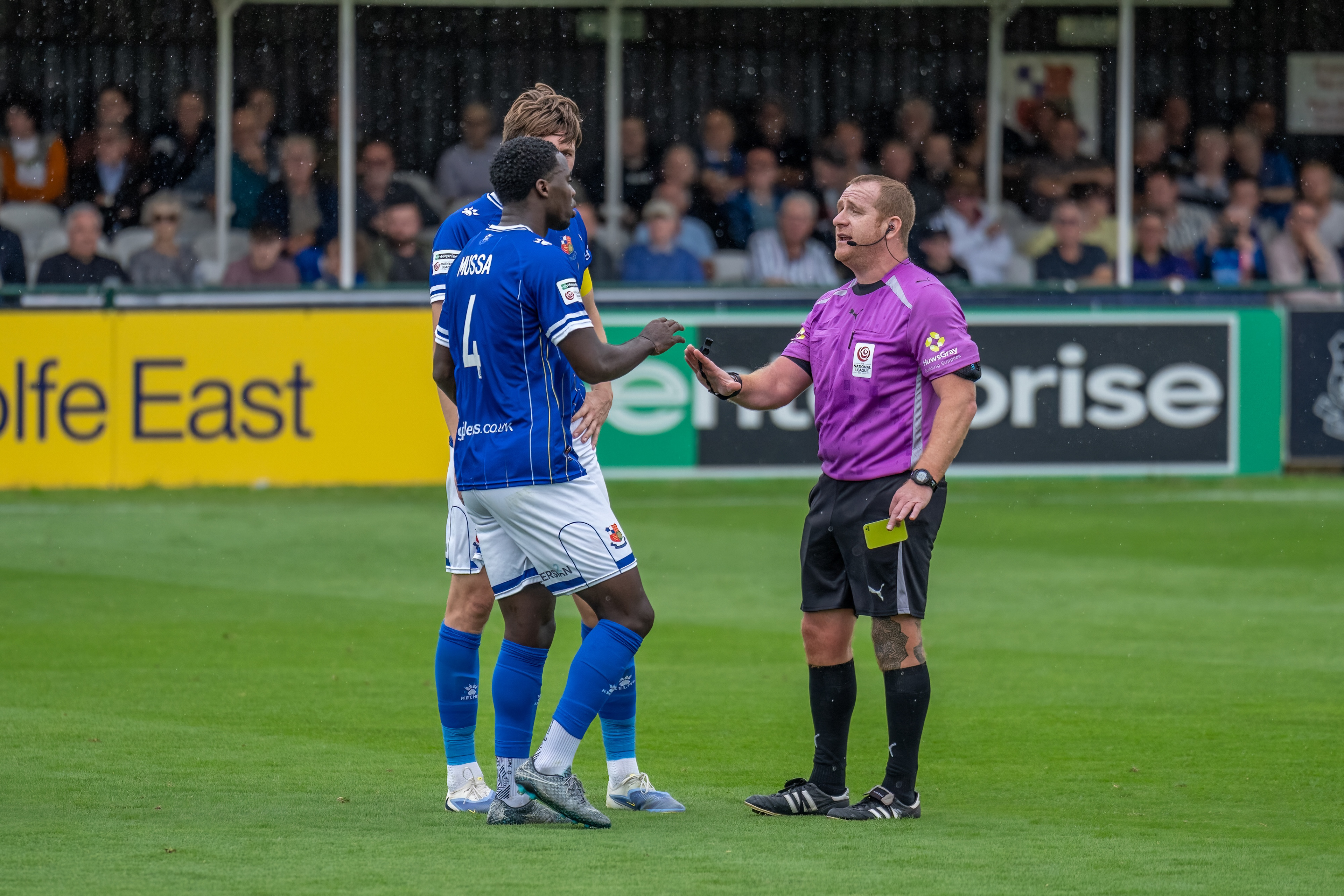 Omar Mussa about to be yellow carded