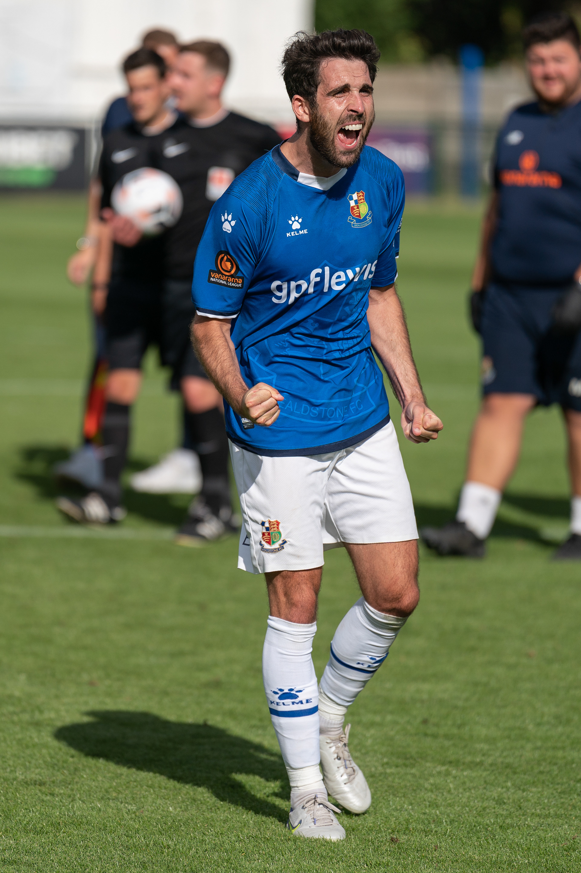 Jubilant Max Kretzschmar
