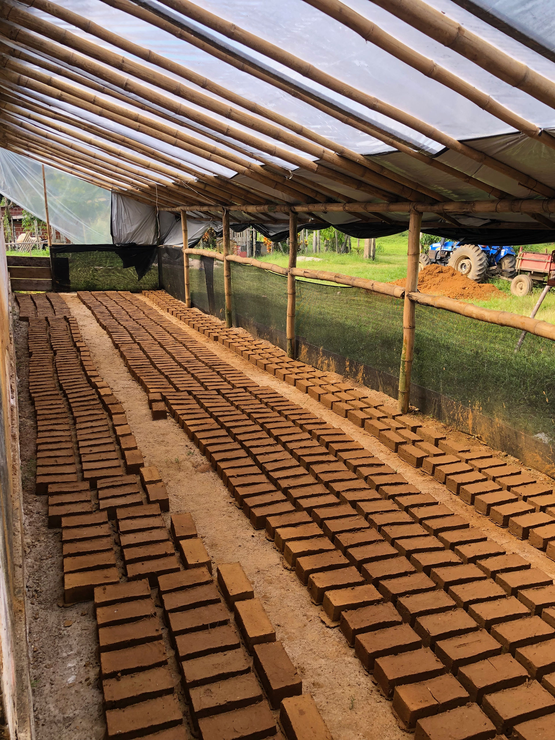 Produção local dos adobes