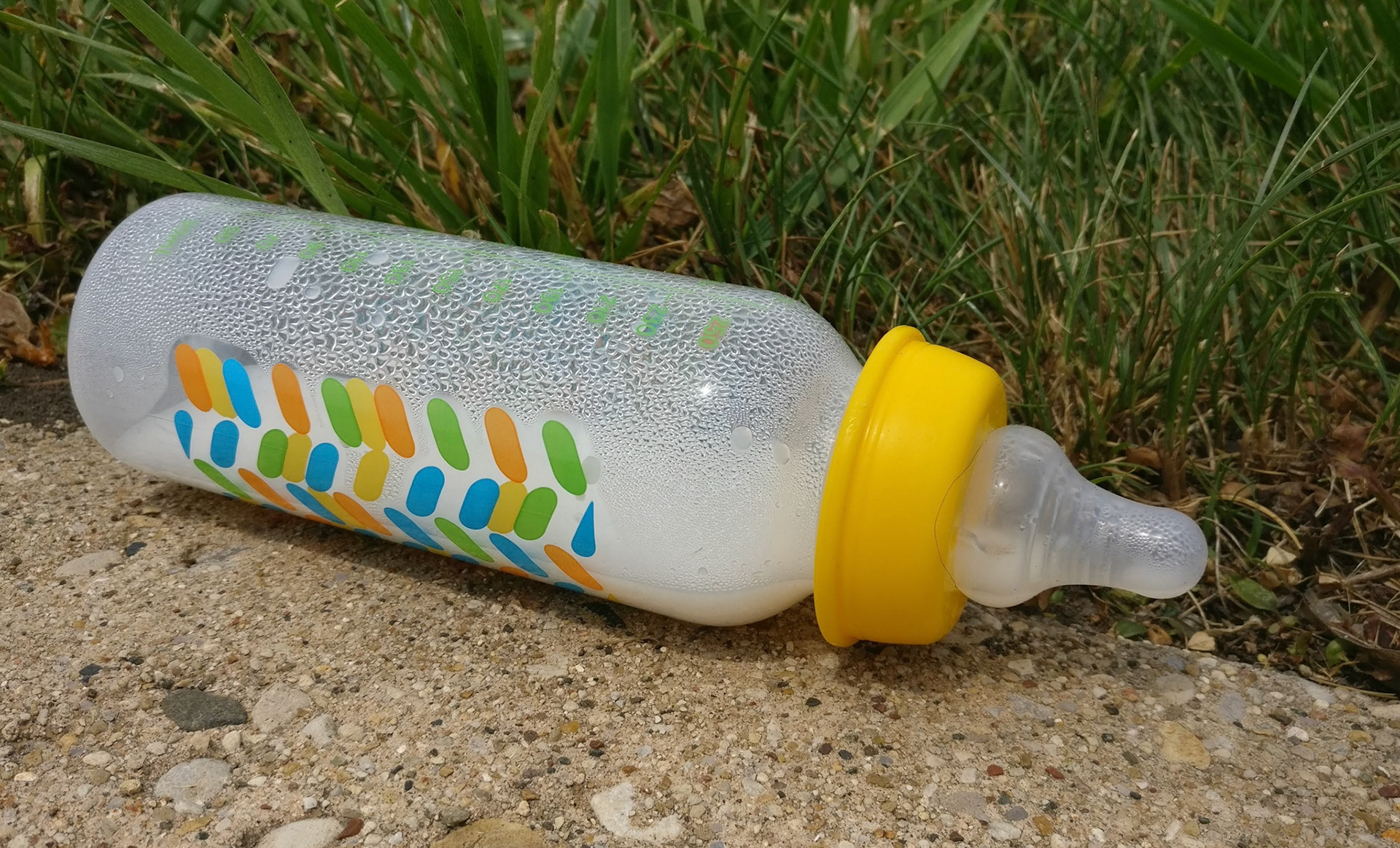 "#104" (600_ _), Grand Avenue, Lake County, IL  [baby bottle]