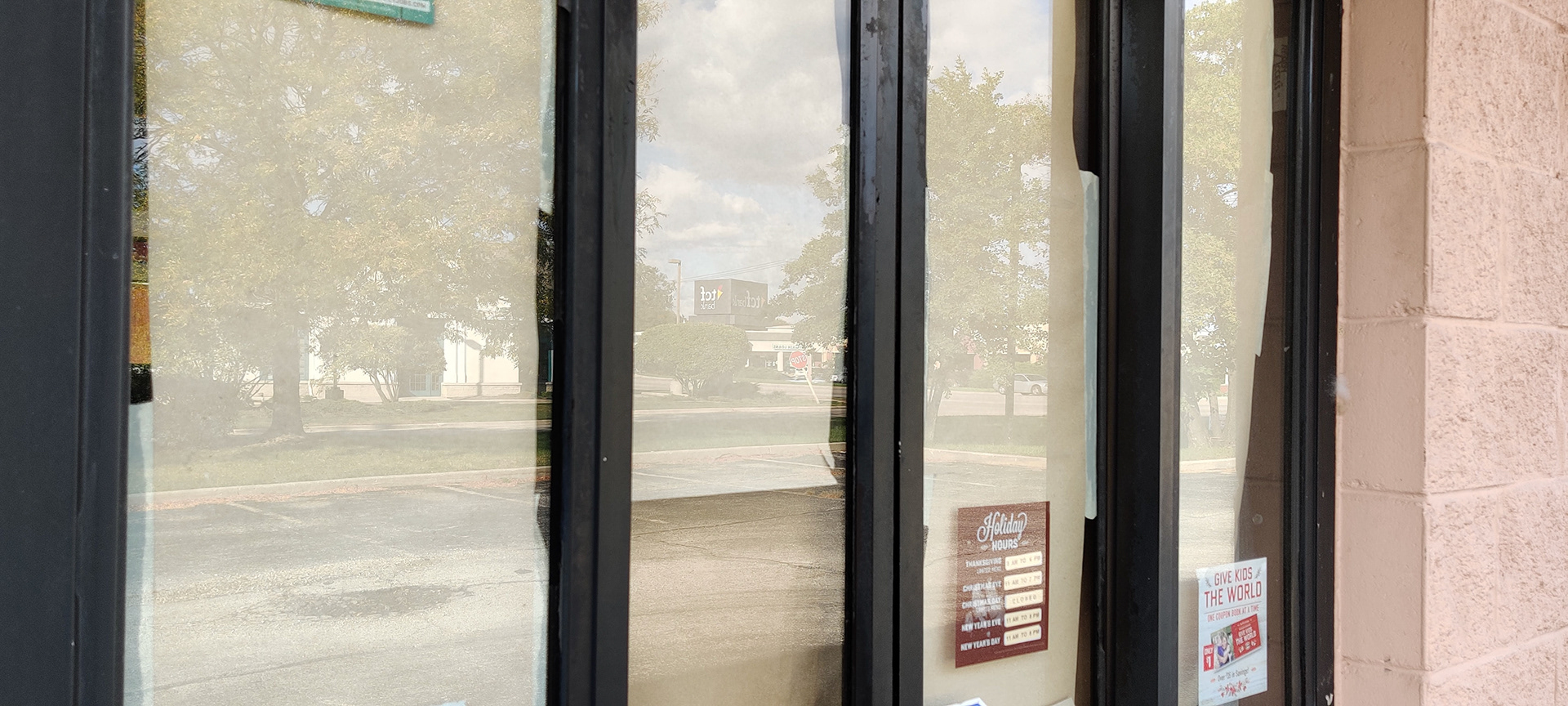 "The Holiday Hours Must Have Been the Final Hours", 919 N. Green Bay Road, Waukegan, IL