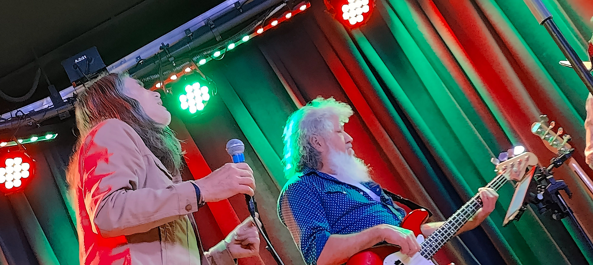 "Perry Salas-Humara's Christmas Show", The Silos, Hey Nonny, Arlington Heights, IL