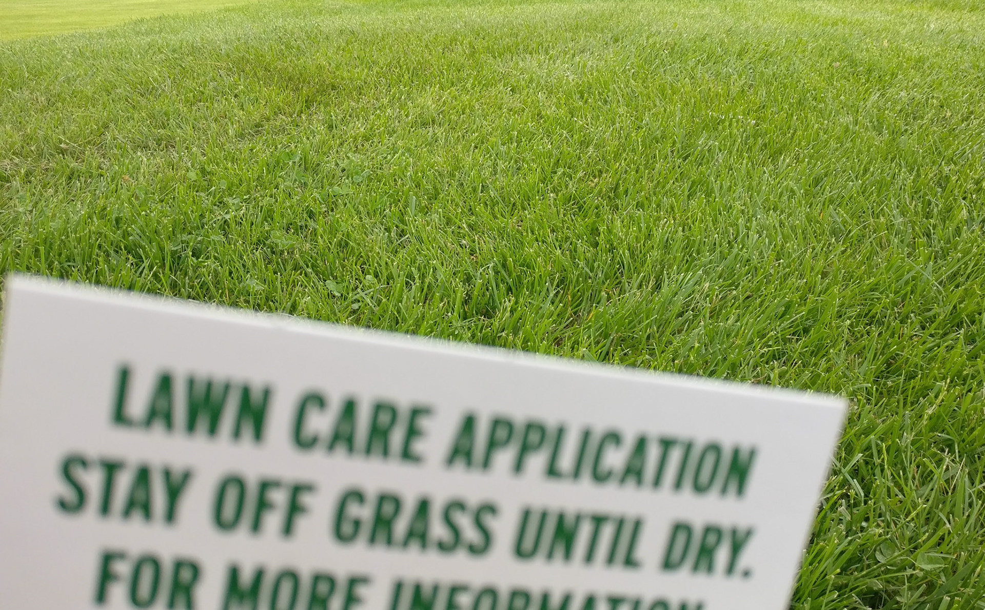 "#234" (600_ _), Grand Avenue, Lake County, IL  [stay off grass]