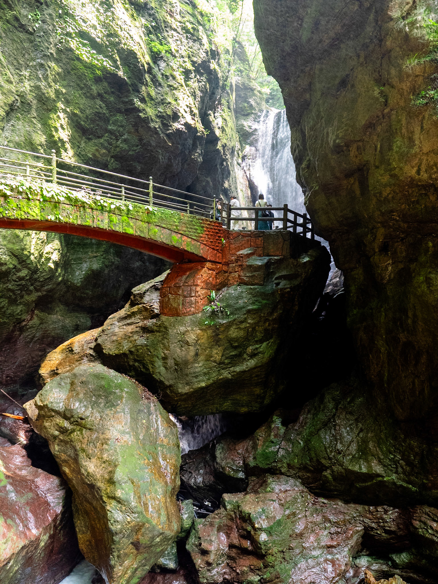 Nakatsu Gorge