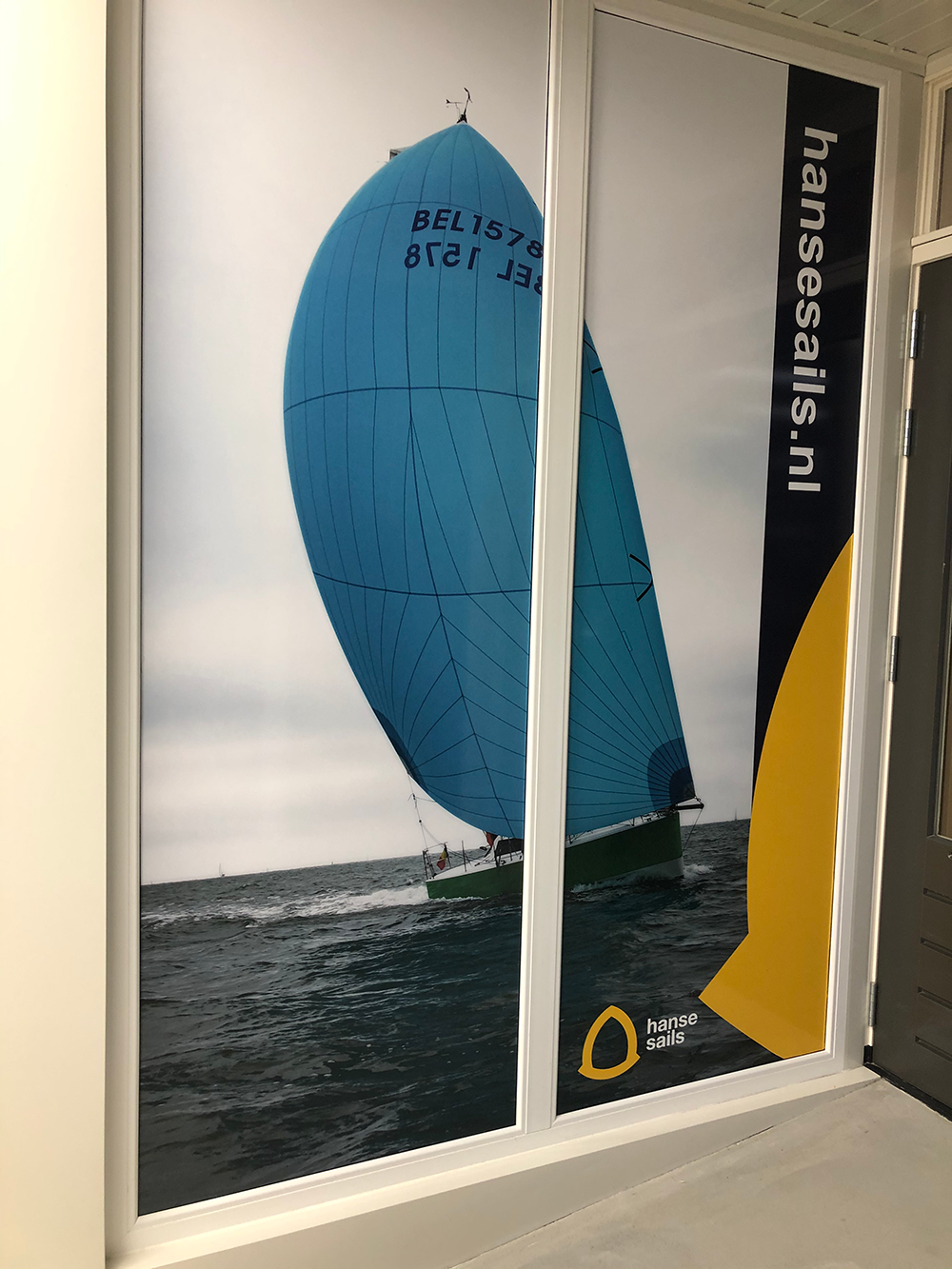 Raamsticker - Hanse Sails Zeilmakerij Brouwershaven