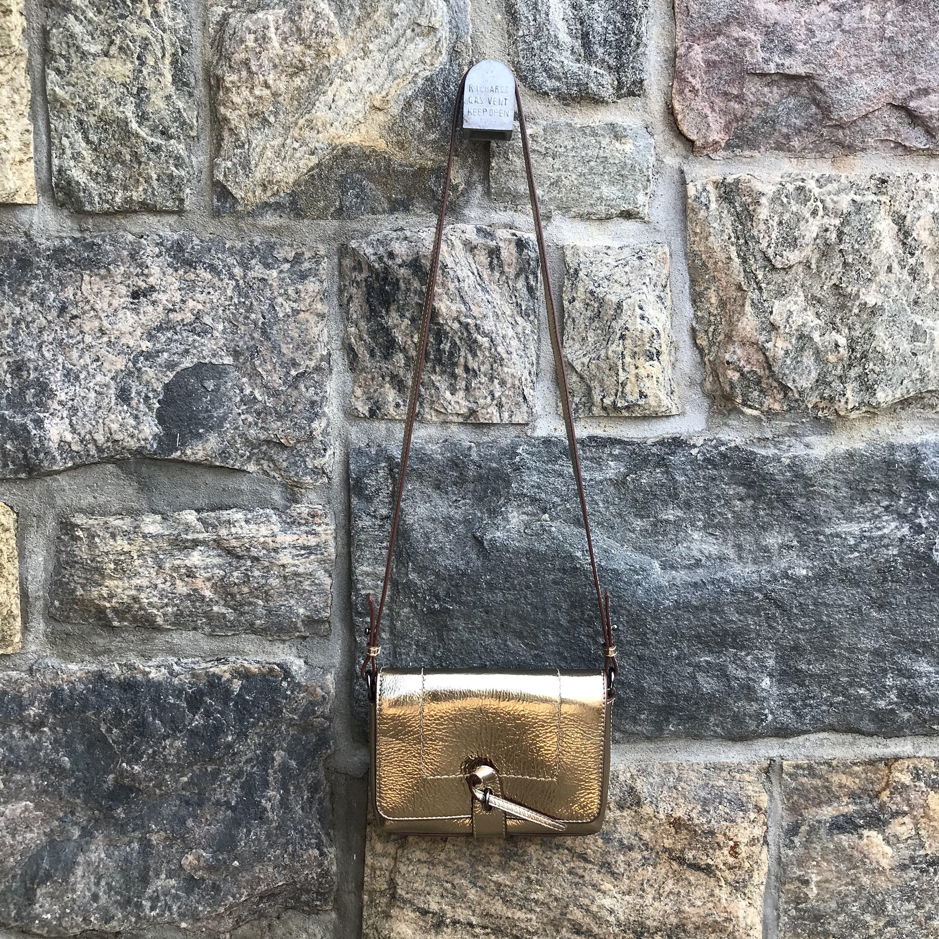 front with loop closure